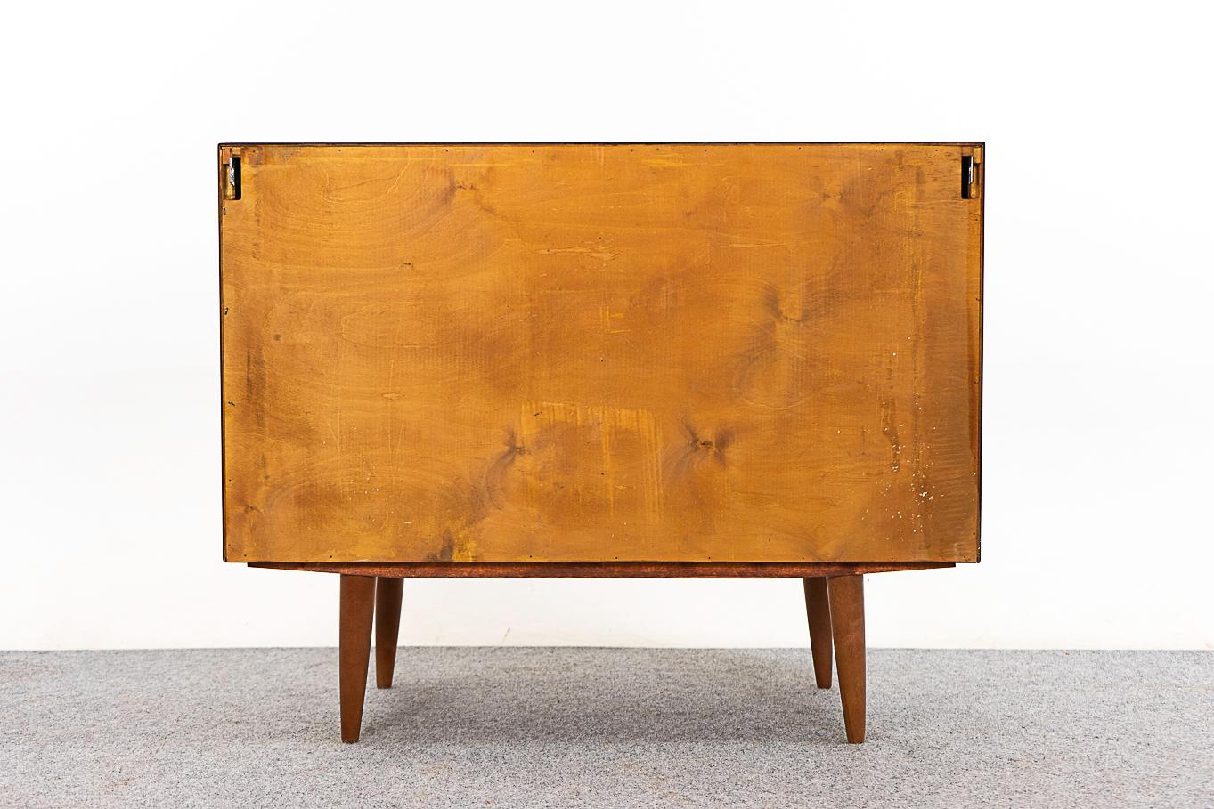 Dänischer Mid-Century Modern Teak Schiebetürenschrank 6