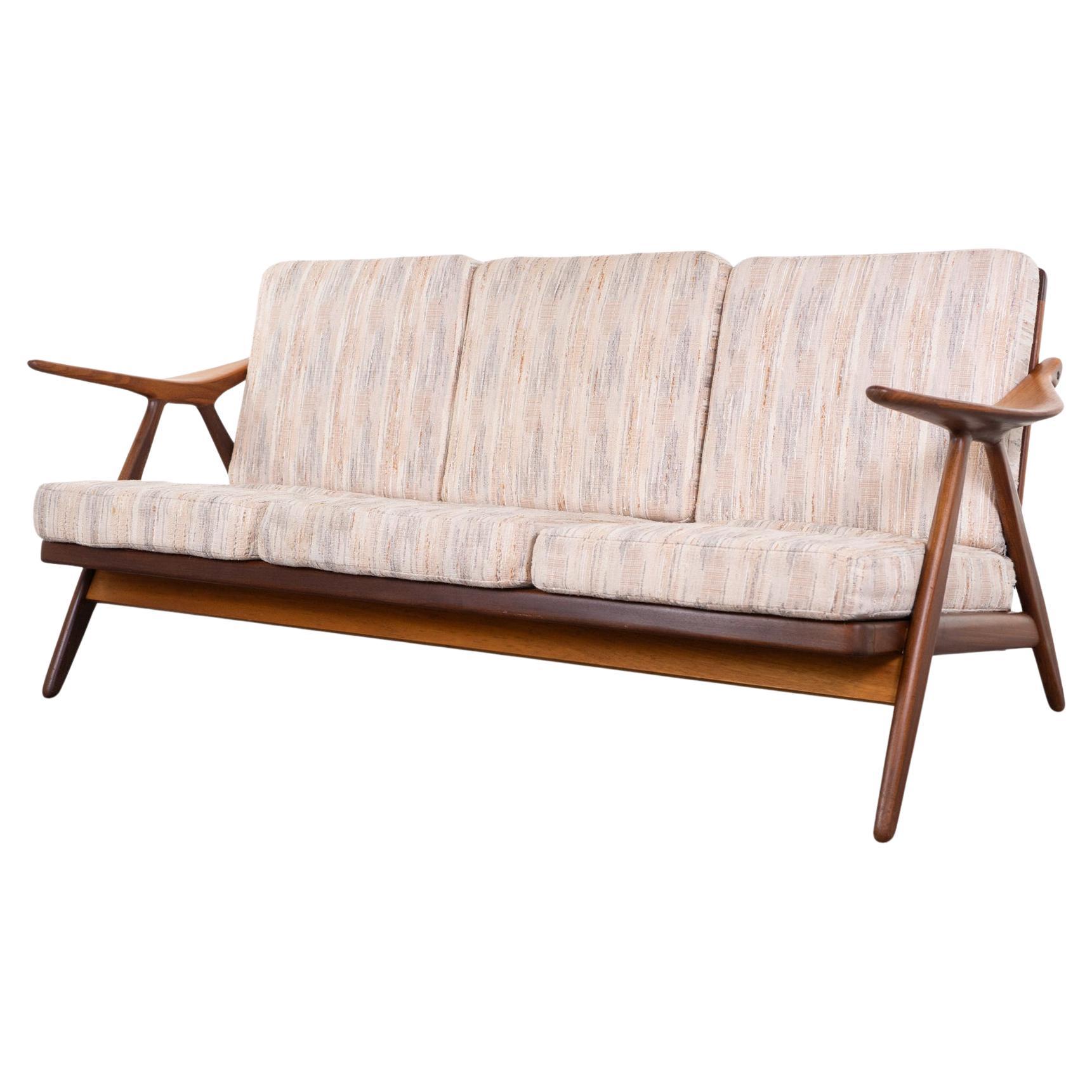 Canapé en teck danois moderne du milieu du siècle par Arne Hovmand-Olsen