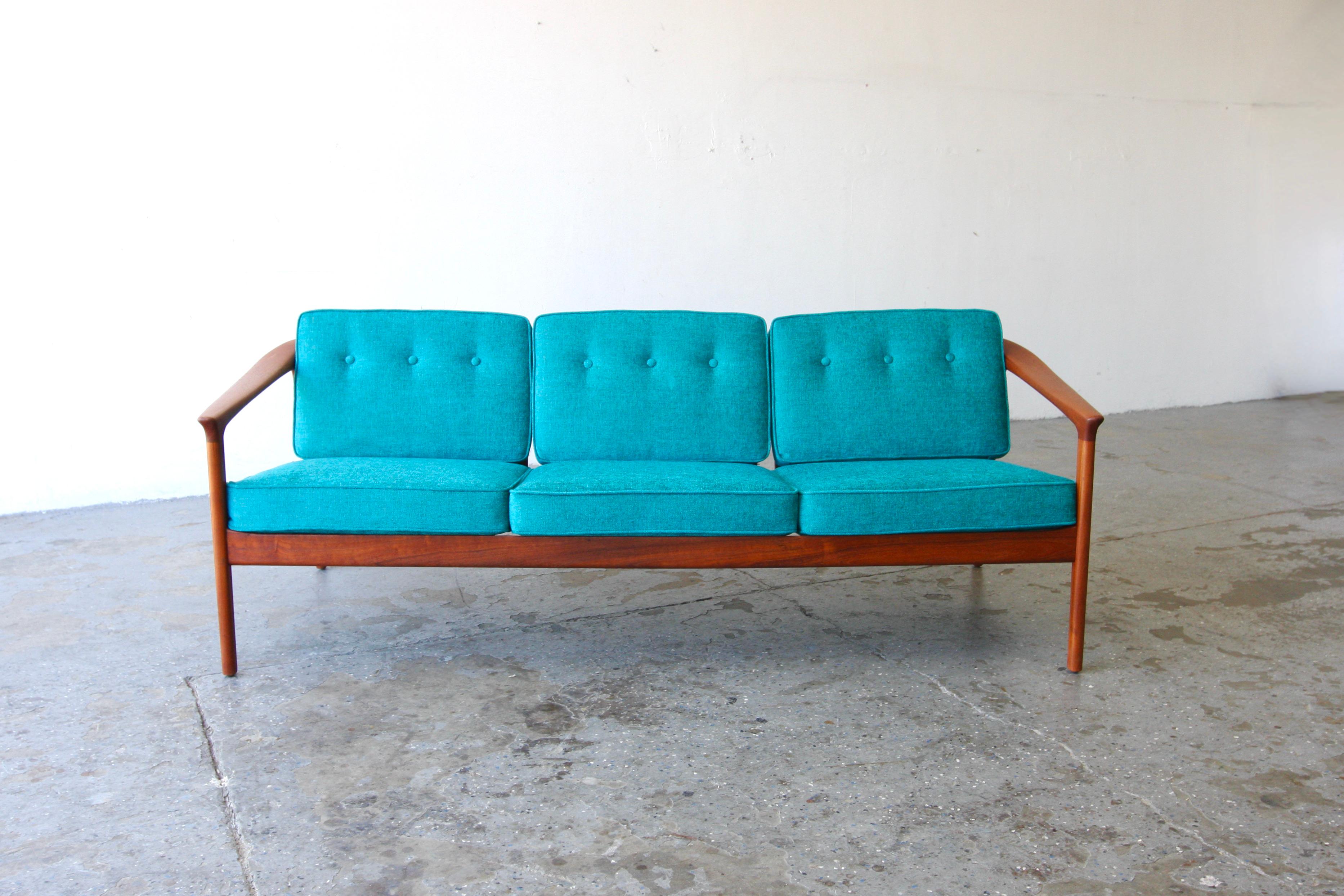 Dänisches Mid-Century Modern-Sofa aus Teakholz von Folke Ohlsson für Dux, Modell 72-S (Mitte des 20. Jahrhunderts) im Angebot