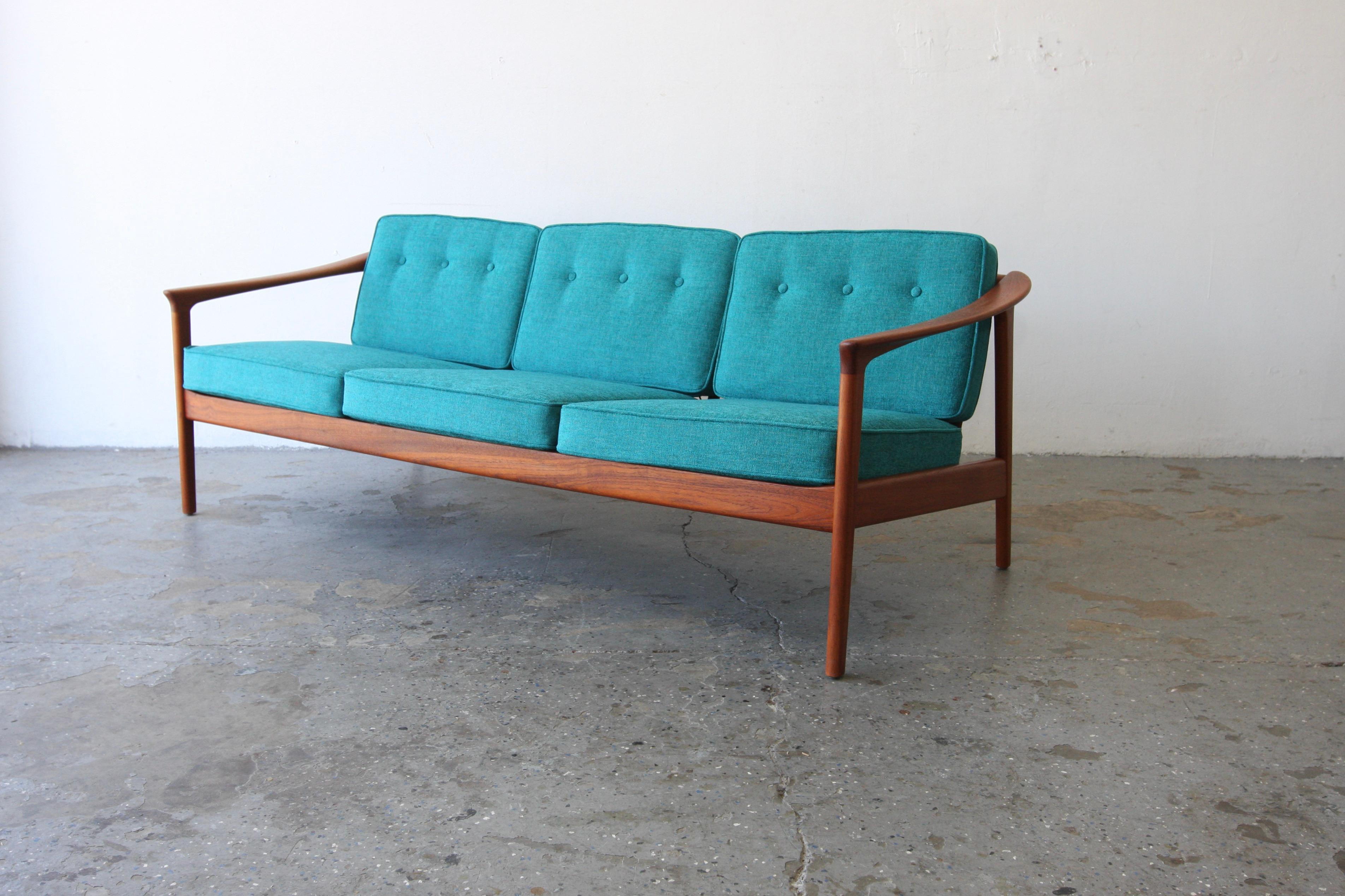 Danish Mid Century Modern teak Sofa by Folke Ohlsson for Dux Model 72-S For Sale 1