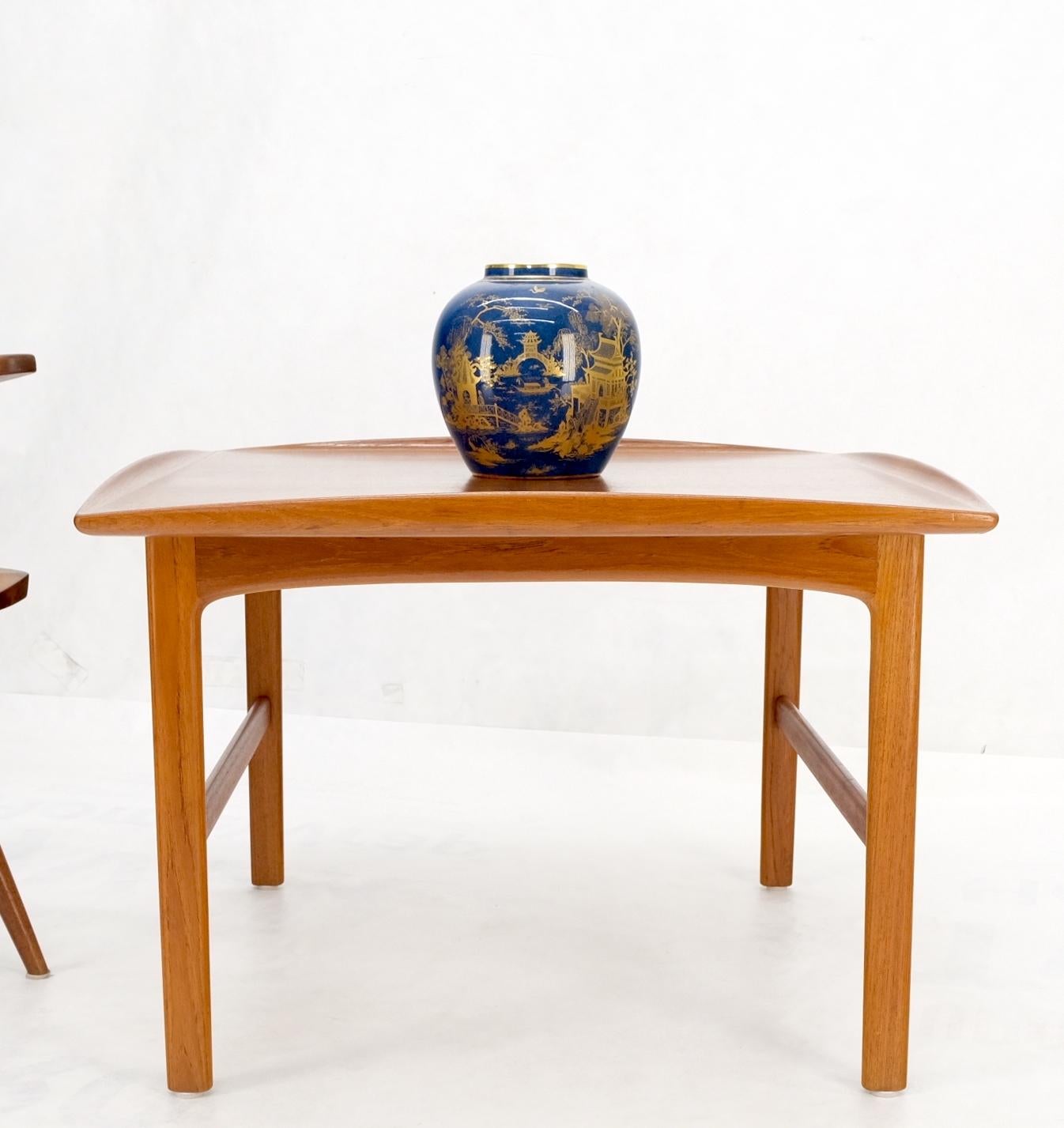 Dänischer Mid-Century Modern-Couchtisch aus Teakholz mit quadratischen gerollten Kanten, MINT! im Angebot 8