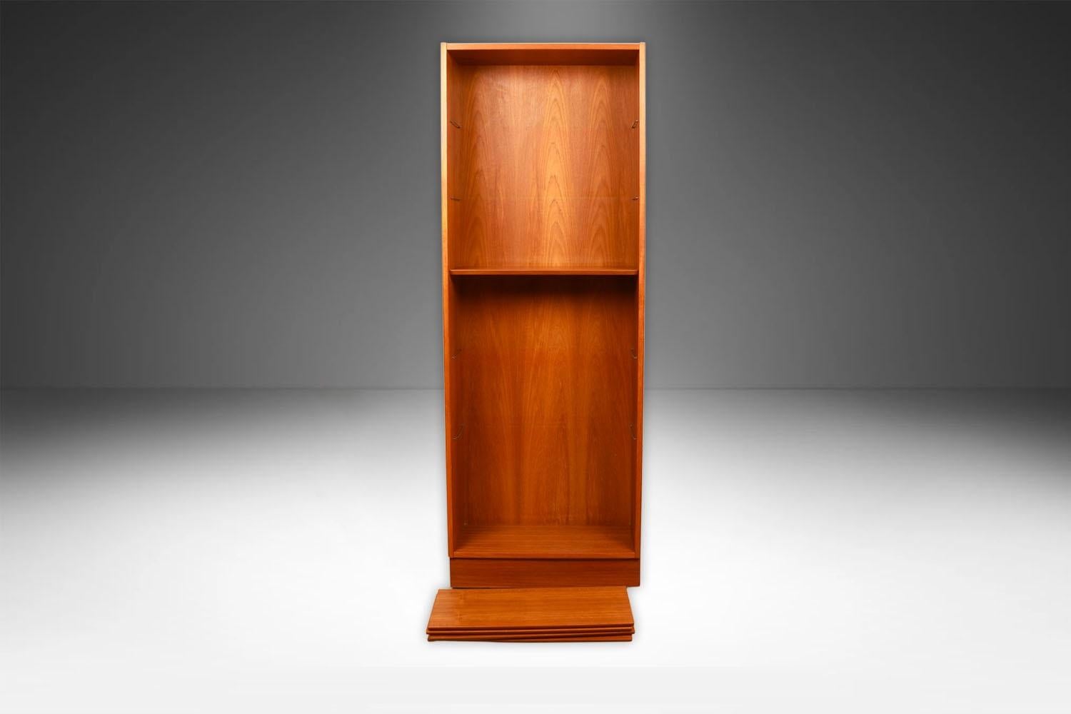 Dänisches Mid Century Modernes Teakholz Hochregal Poul Hundevad im Angebot 3