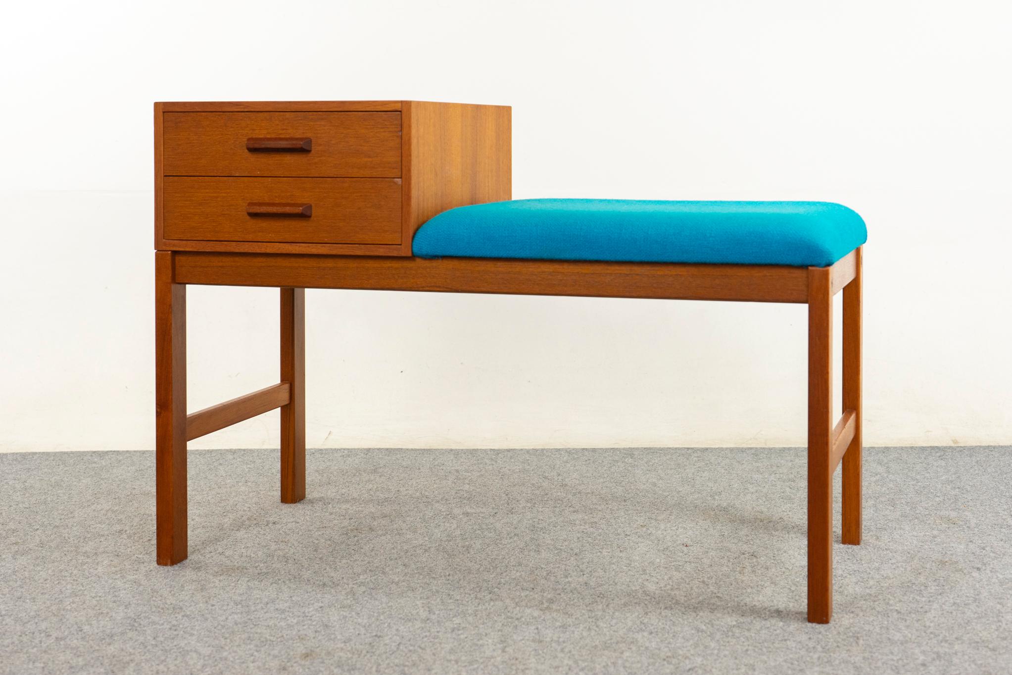 Danois Banc téléphonique danois en teck moderne du milieu du siècle en vente