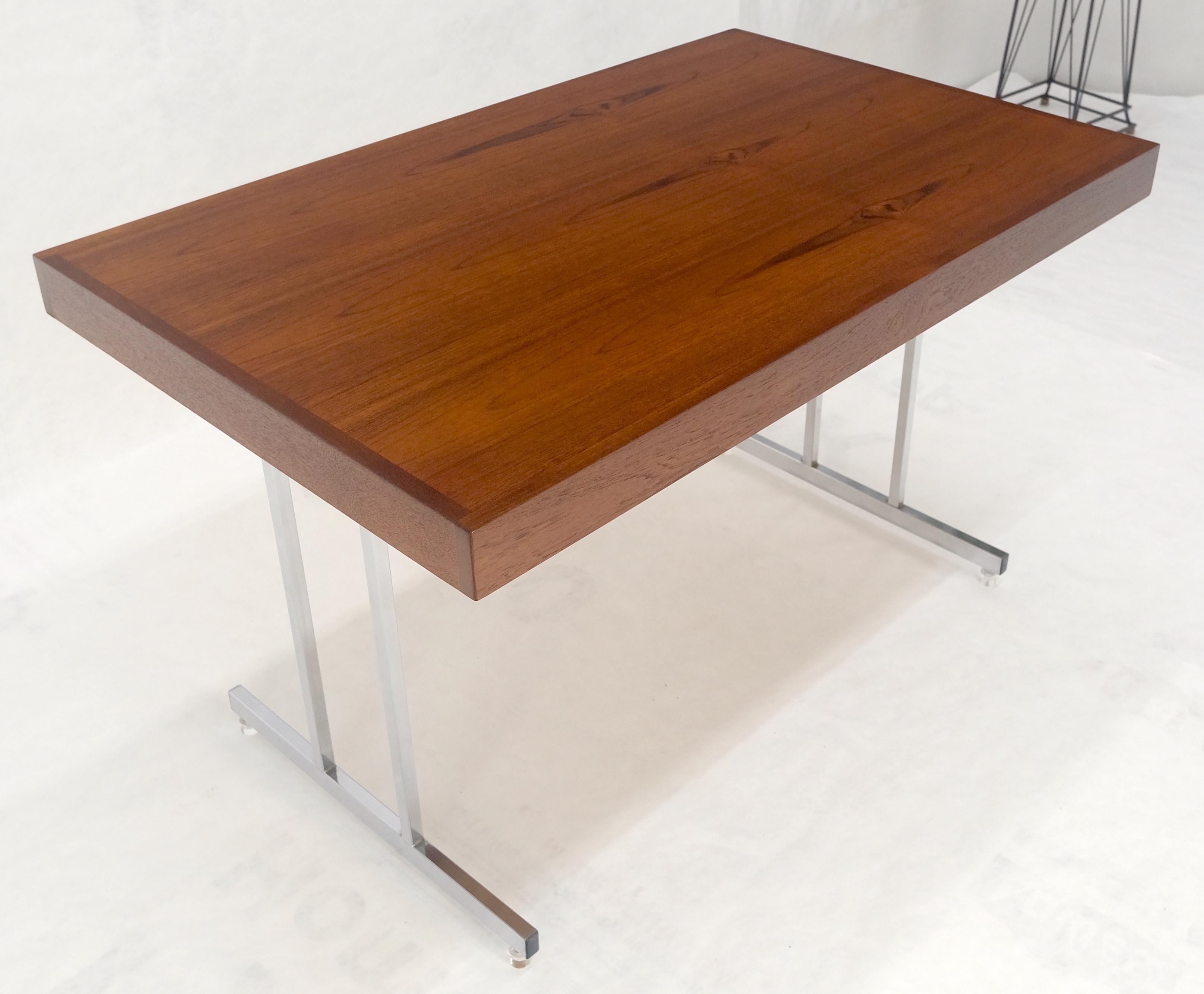Scrivania Foldes danese del Medio Secolo Moderno con piano in teak e gambe cromate, menta in vendita 3