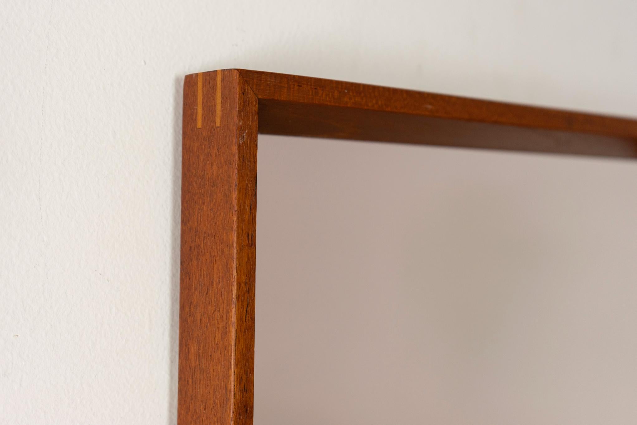 Scandinave moderne Miroir mural danois en teck moderne du milieu du siècle en vente