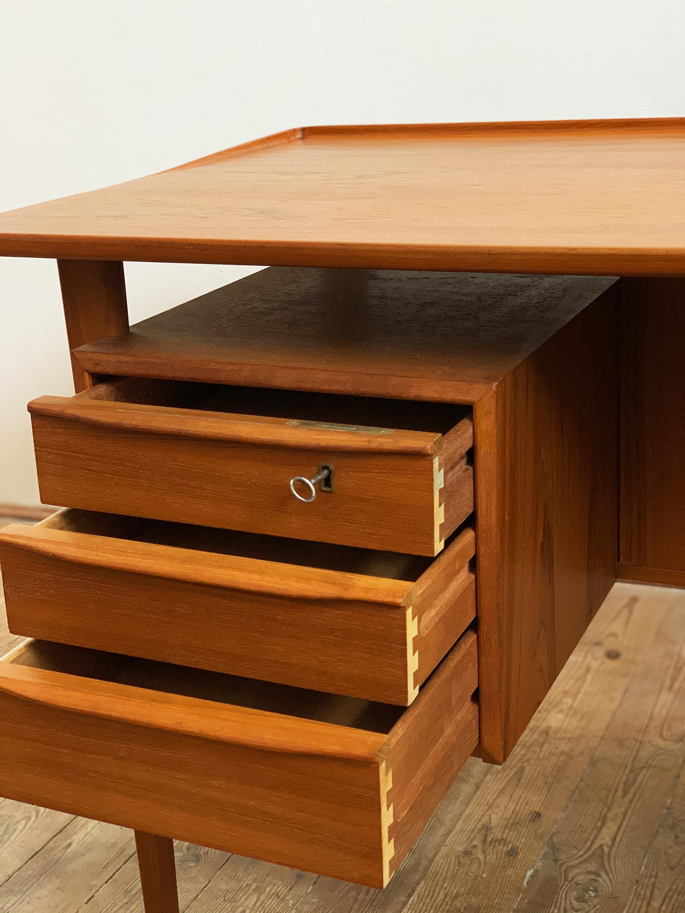 Danish Mid-Century Modern Teak Writing Desk by Peter Løvig Nielsen, 1976 For Sale 11