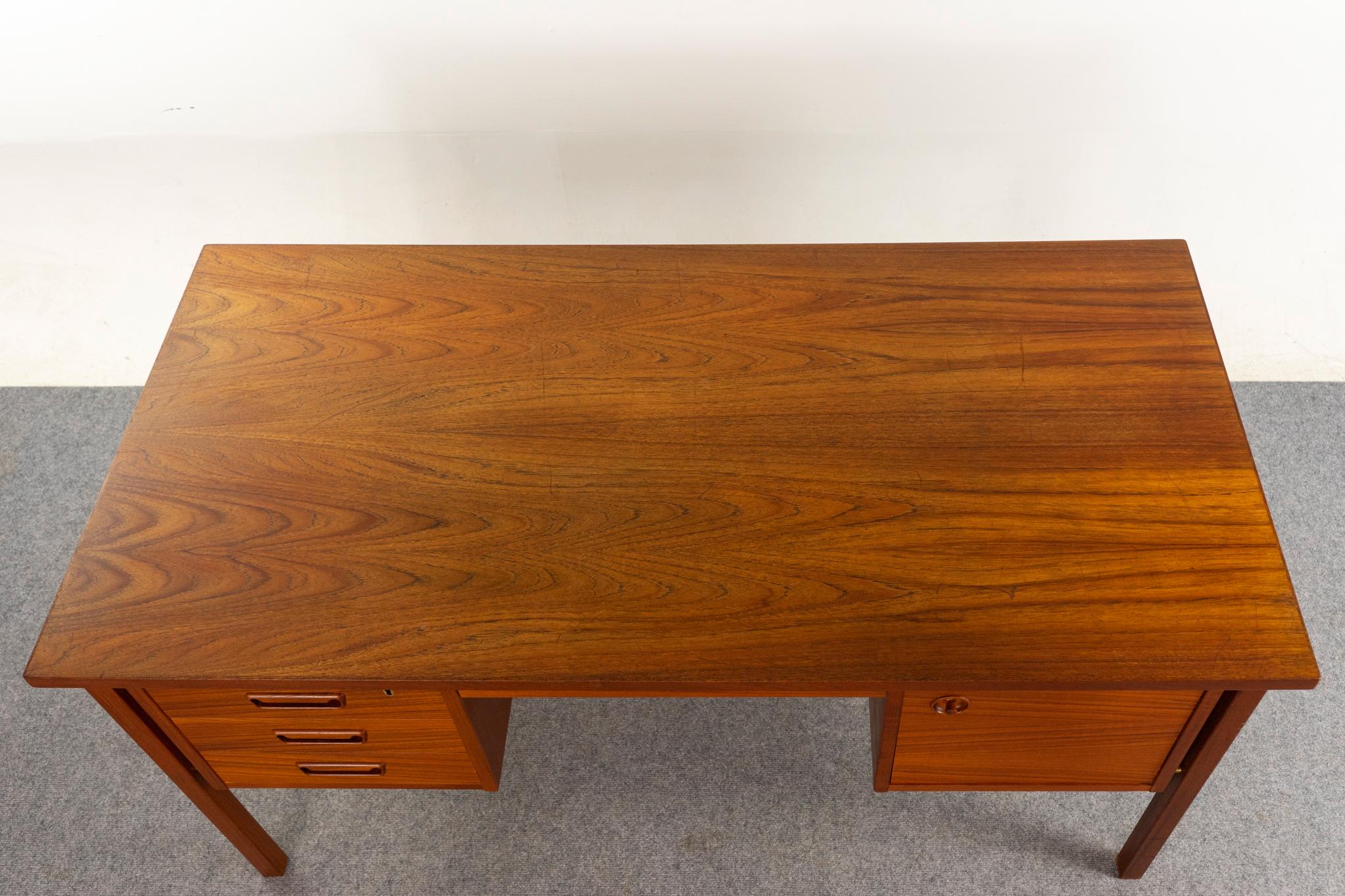 Danish Mid-Century Modern Teak Writing Desk For Sale 3