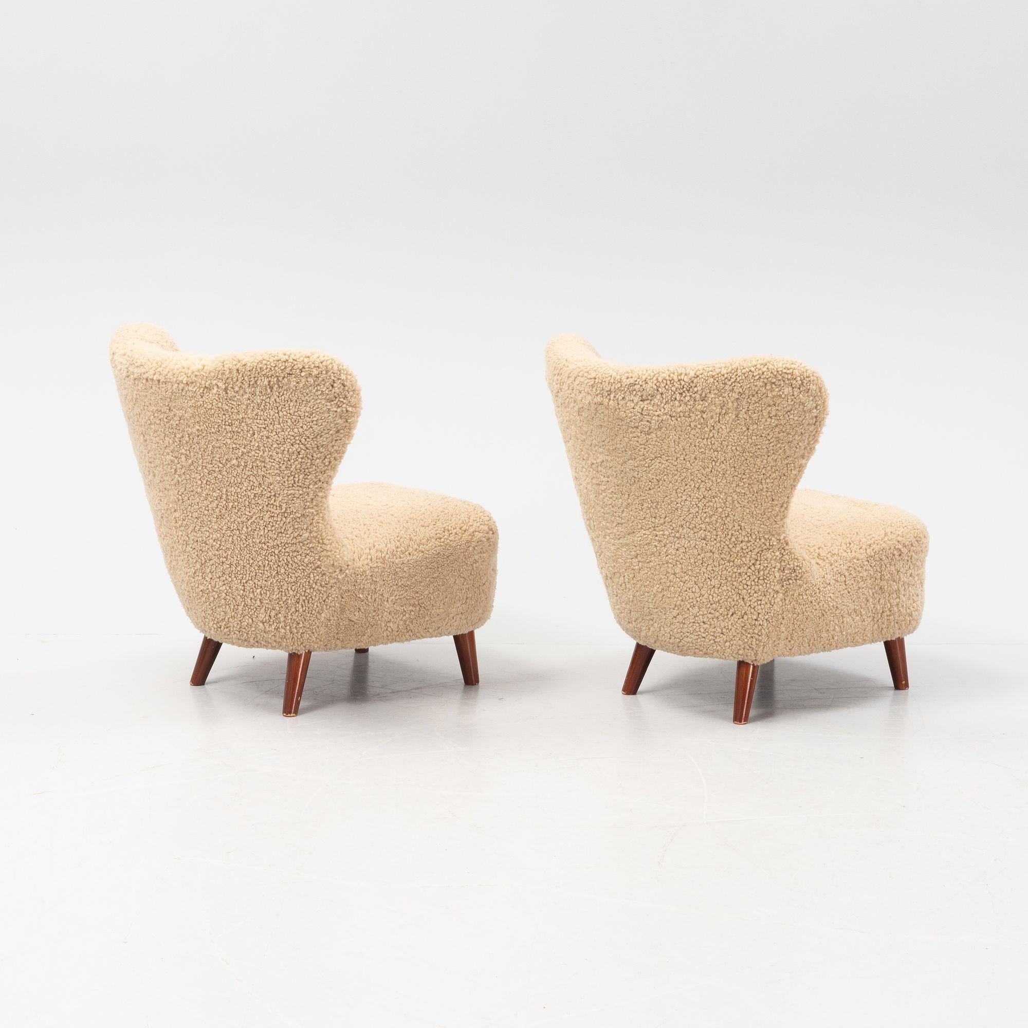 Mid-Century Modern Danish Cabinetmaker, Slipper Chairs, Sheepskin, Lacquered Beech, Denmark, 1960s