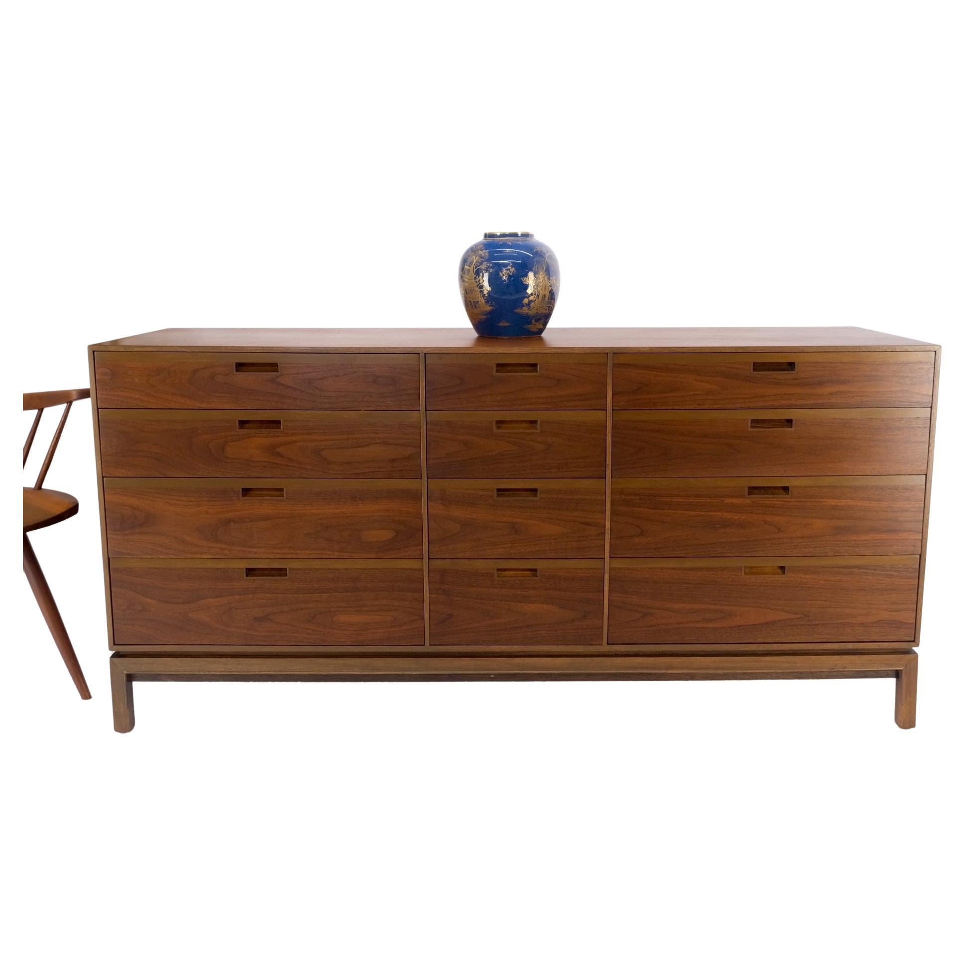 Danish Mid-Century Modern Walnut 12 Drawers Long Credenza Dresser MINT! For Sale 1