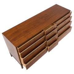Credenza danese in noce di metà secolo con 12 cassetti MINT!