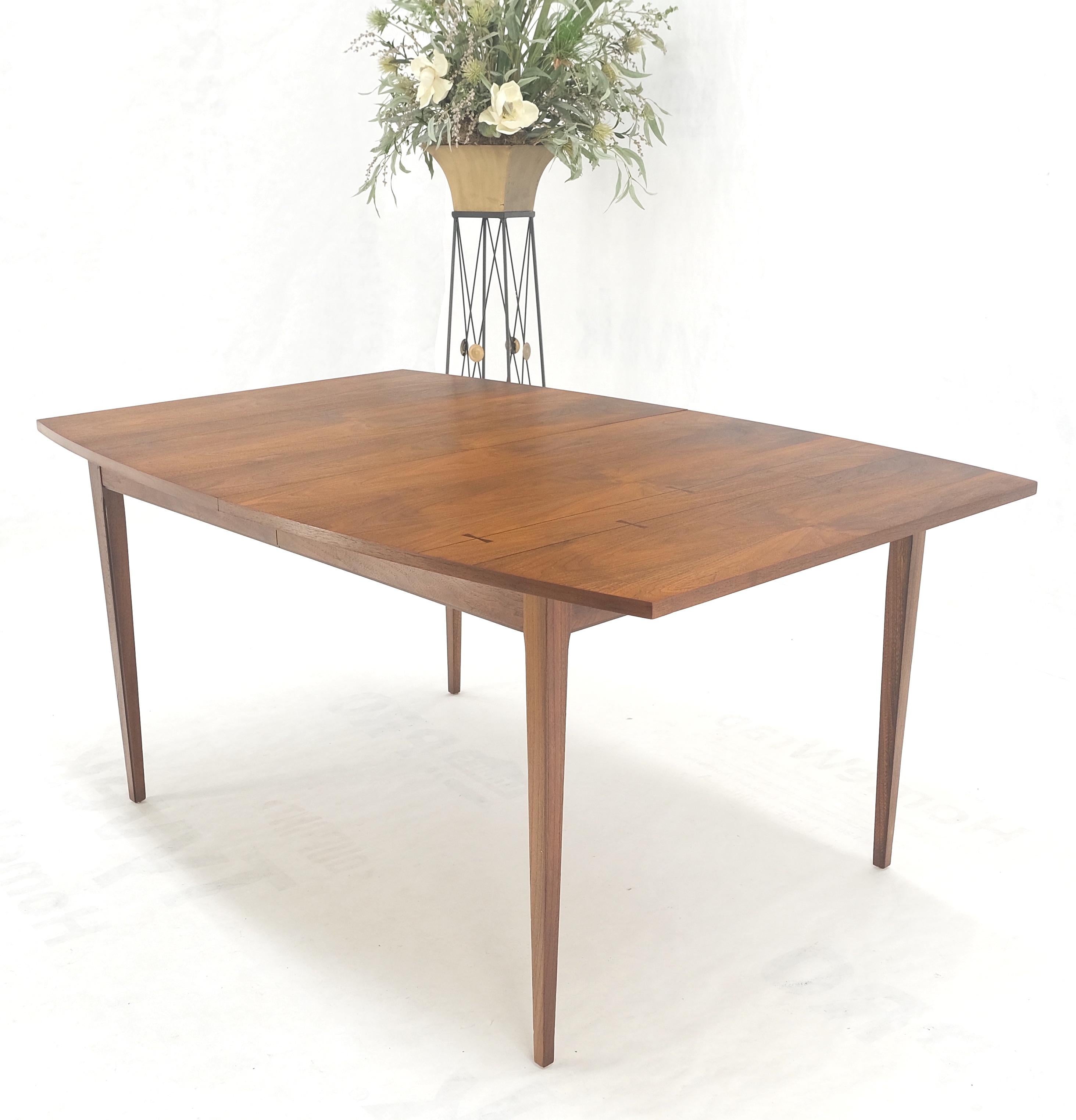 American Danish Mid Century Modern Walnut Butterfly Accents Boat Shape Dining Table MINT! For Sale