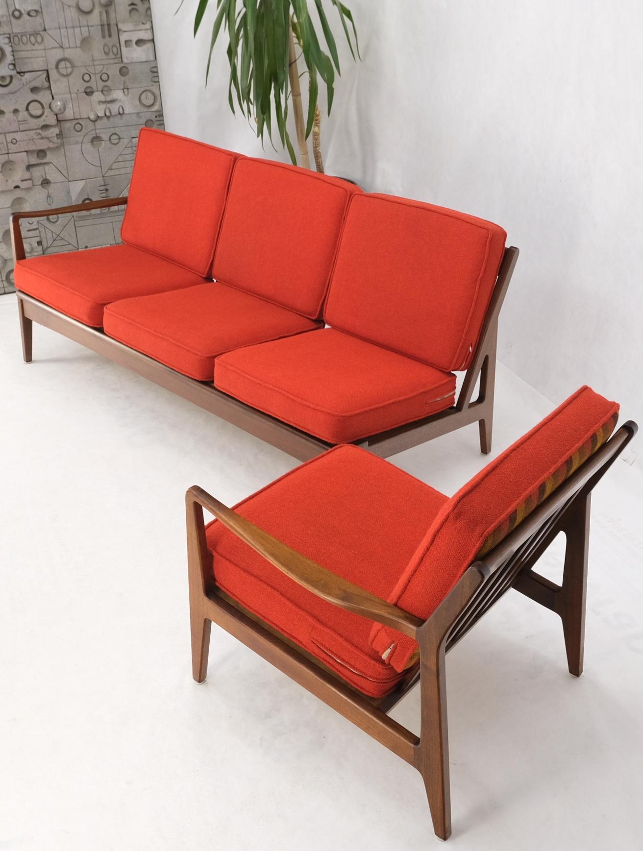Ensemble de chaises longues danoises modernes du milieu du siècle en noyer, ensemble de canapés et canapés-coussins Settee en vente 9
