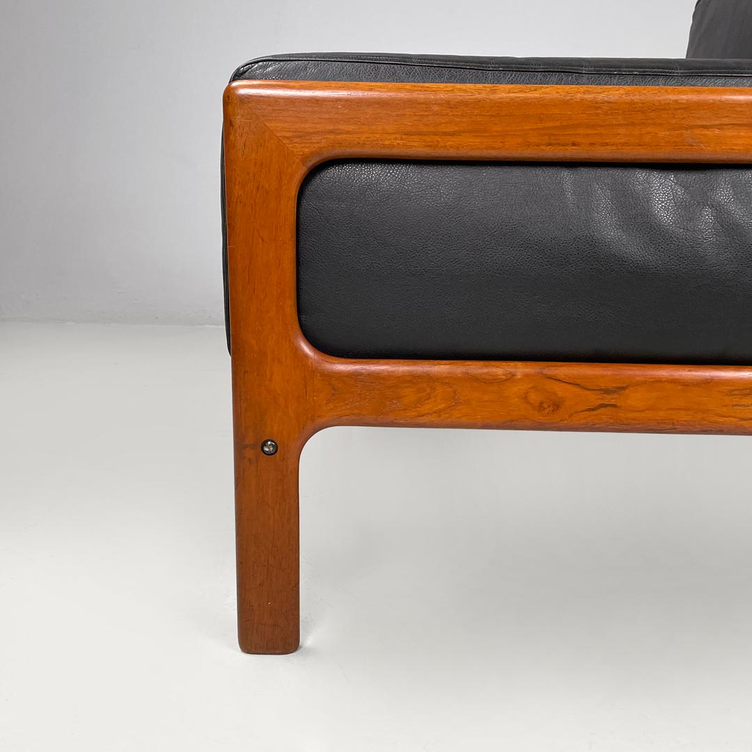 Danish mid-century modern wood and black leather armchairs, 1960s For Sale 11