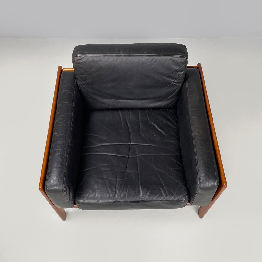 Danish mid-century modern wood and black leather armchairs, 1960s For Sale 2