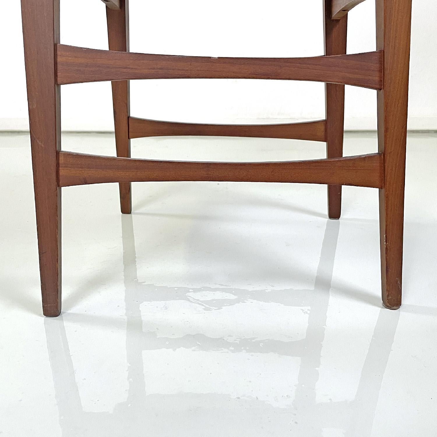 Danish mid-century modern wooden and brown leather chairs, 1950s For Sale 2