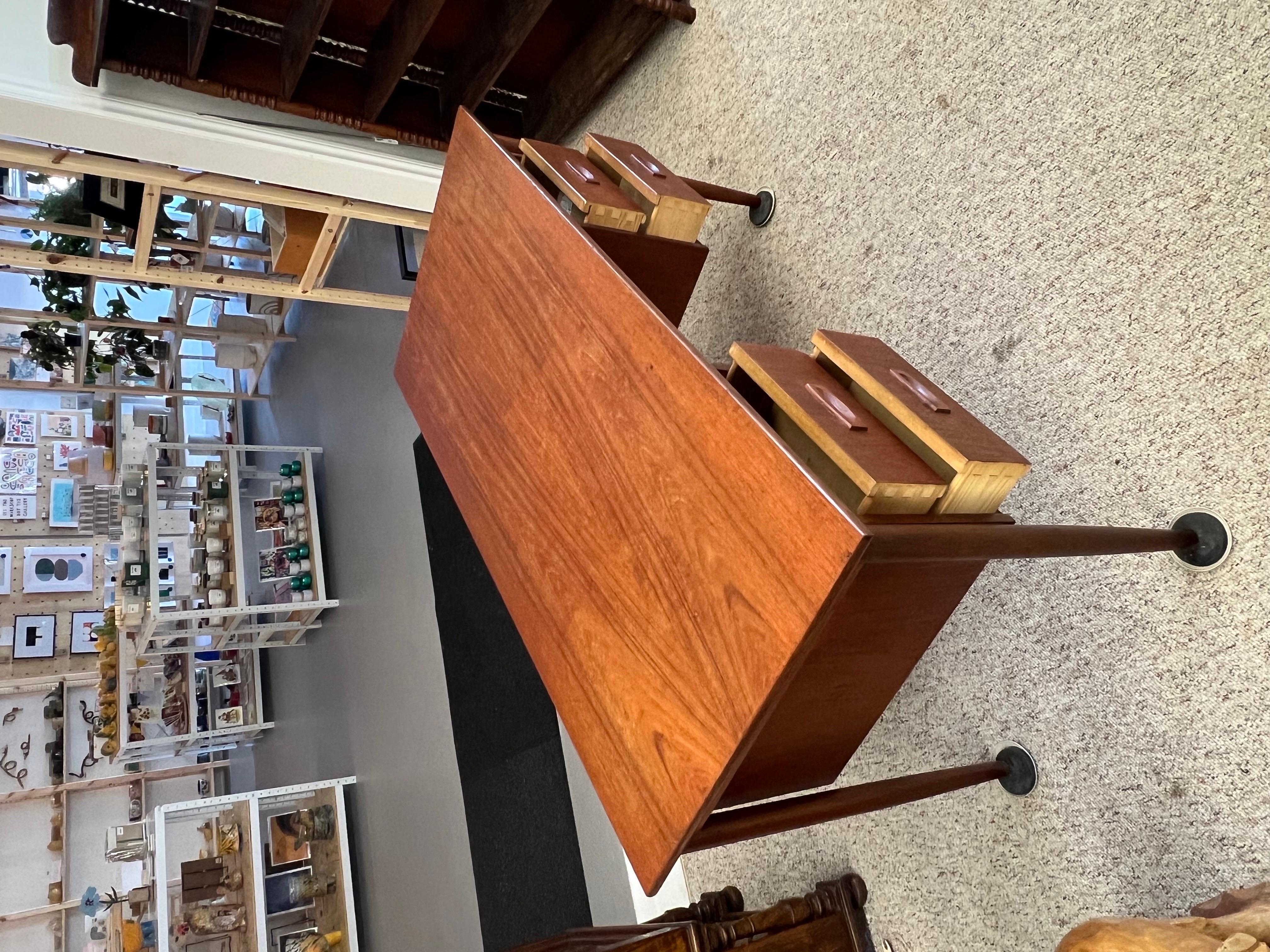 Danish Mid-Century Modern Writing Desk with Dovetail Drawers. Finished Back In Good Condition For Sale In Seattle, WA