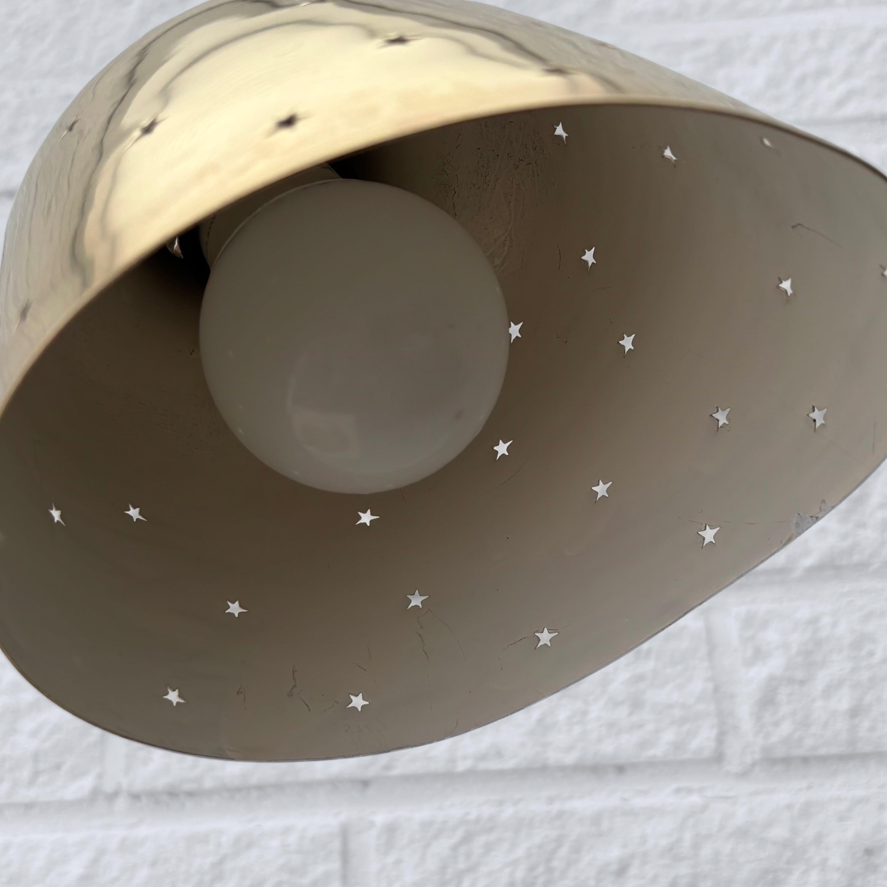 Fog & Mørup, Scandinavian mid-century modernist table lamp, brass, Denmark 1940s For Sale 4