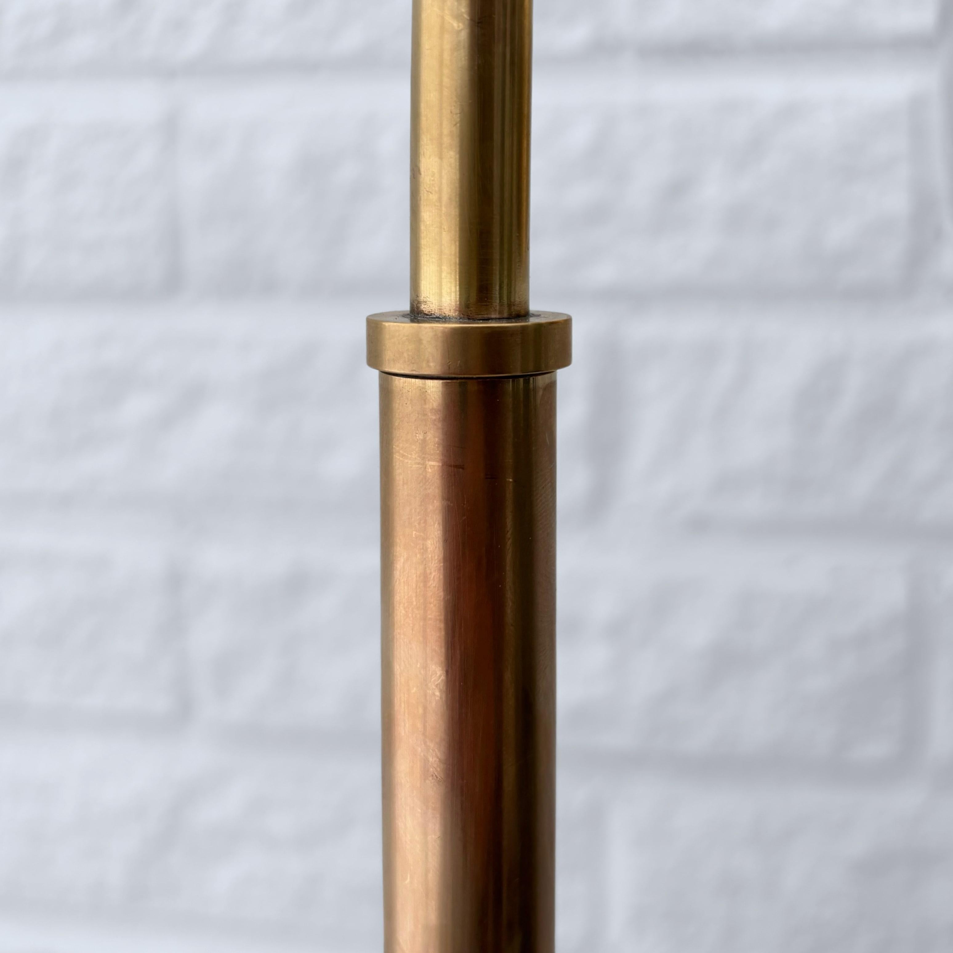 Fog & Mørup, Scandinavian mid-century modernist table lamp, brass, Denmark 1940s For Sale 7