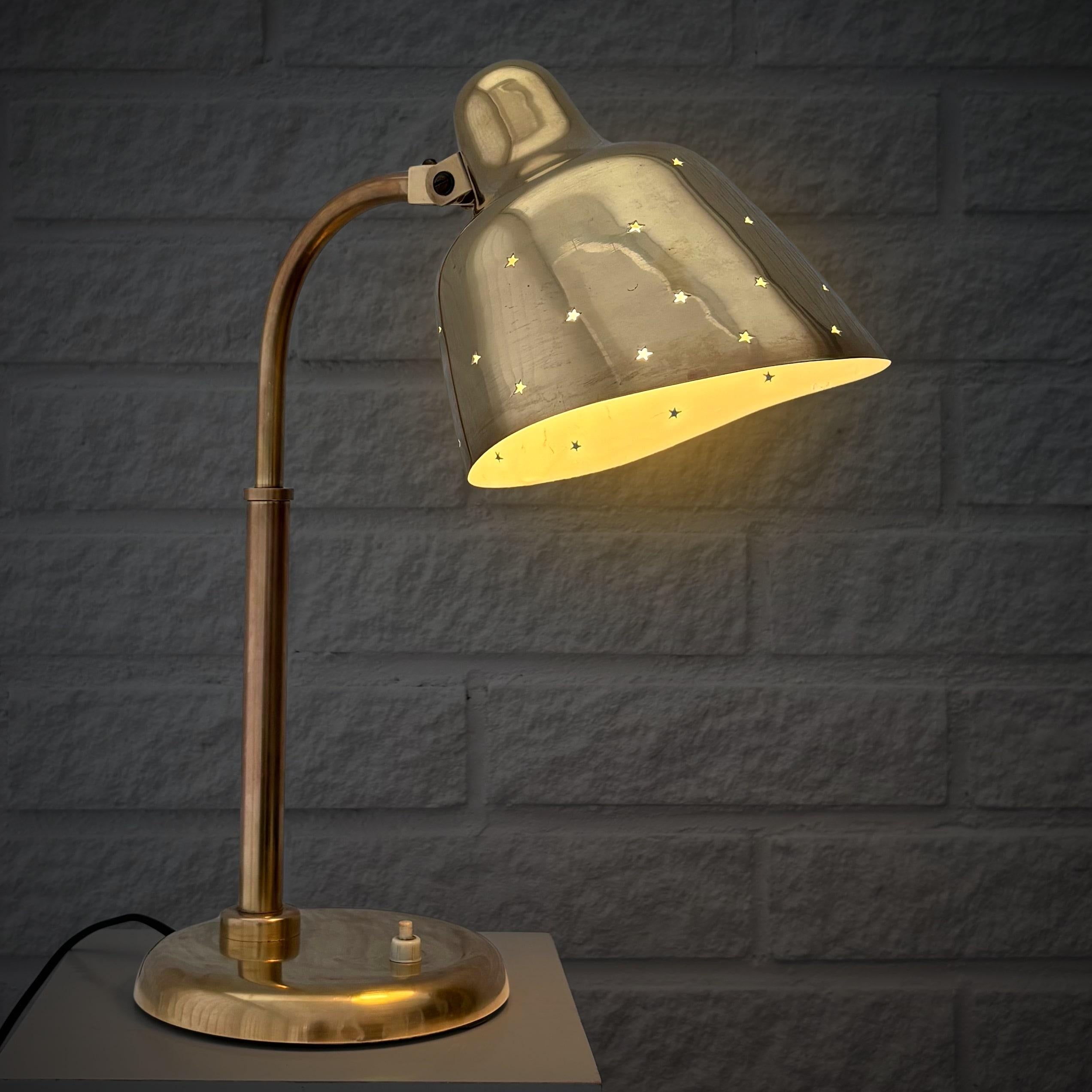 Scandinavian Modern Fog & Mørup, Scandinavian mid-century modernist table lamp, brass, Denmark 1940s For Sale