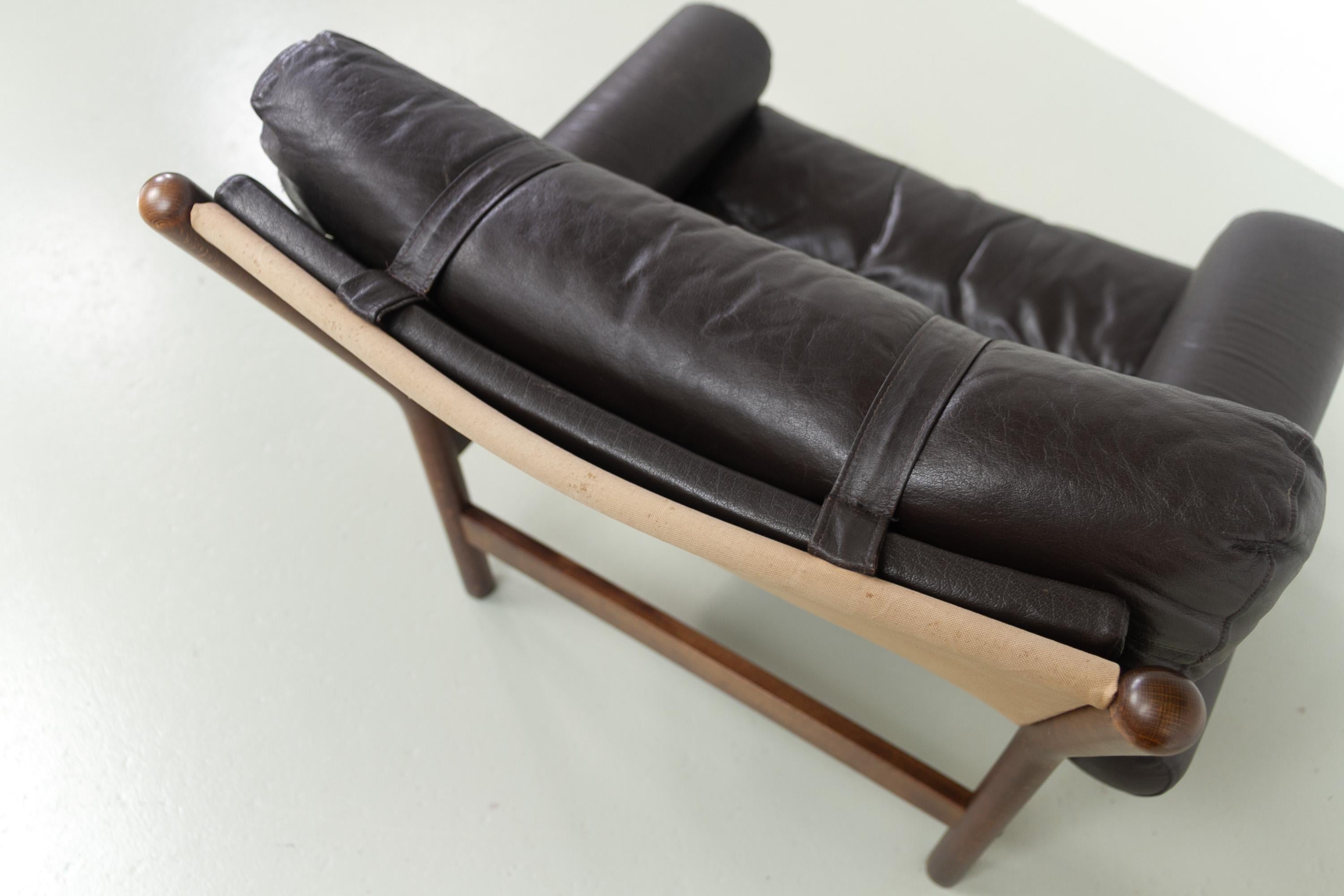 Chaise longue danoise en cuir de style Norells du milieu du siècle dernier, années 1960. en vente 3