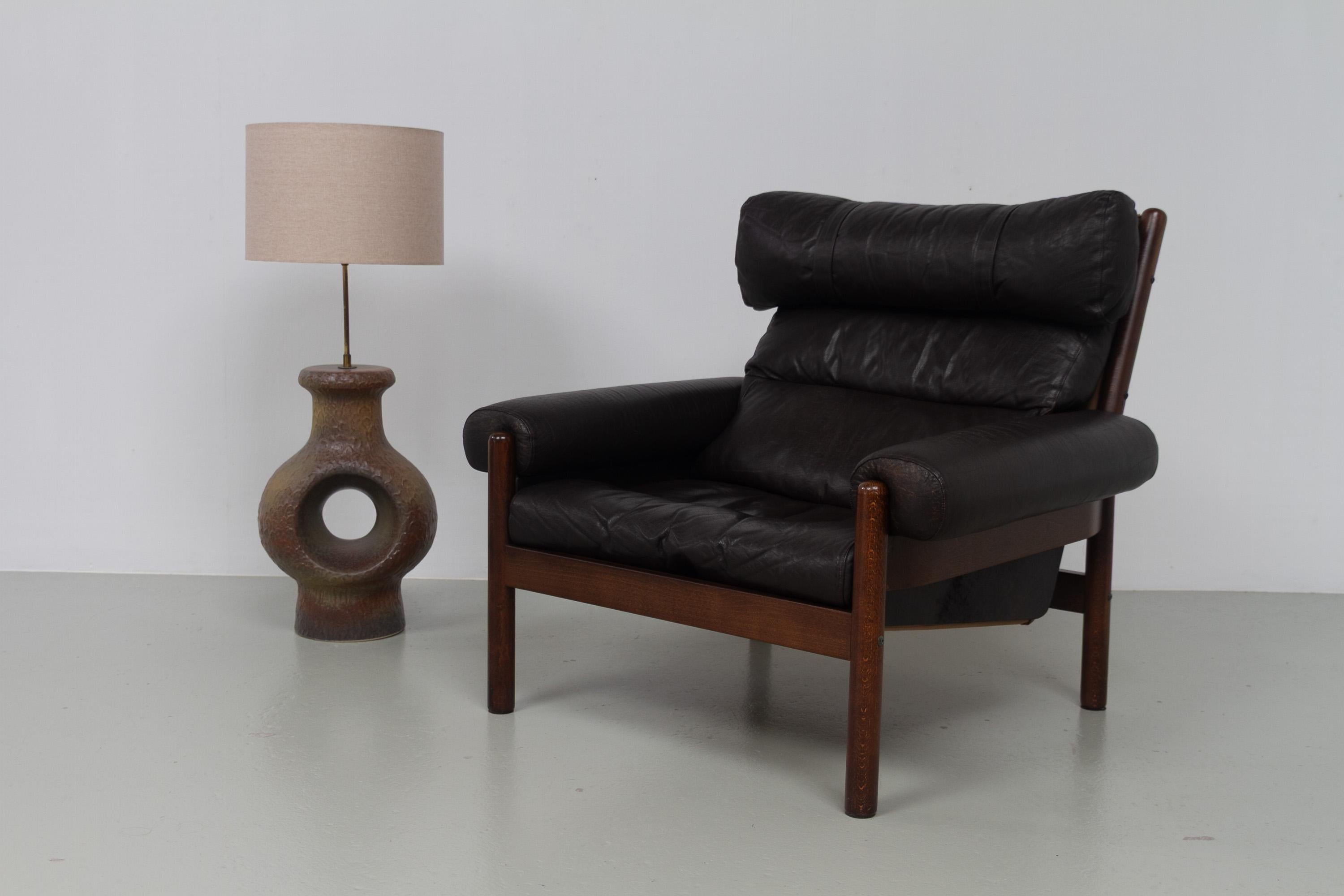 Chaise longue danoise en cuir de style Norells du milieu du siècle dernier, années 1960. en vente 7