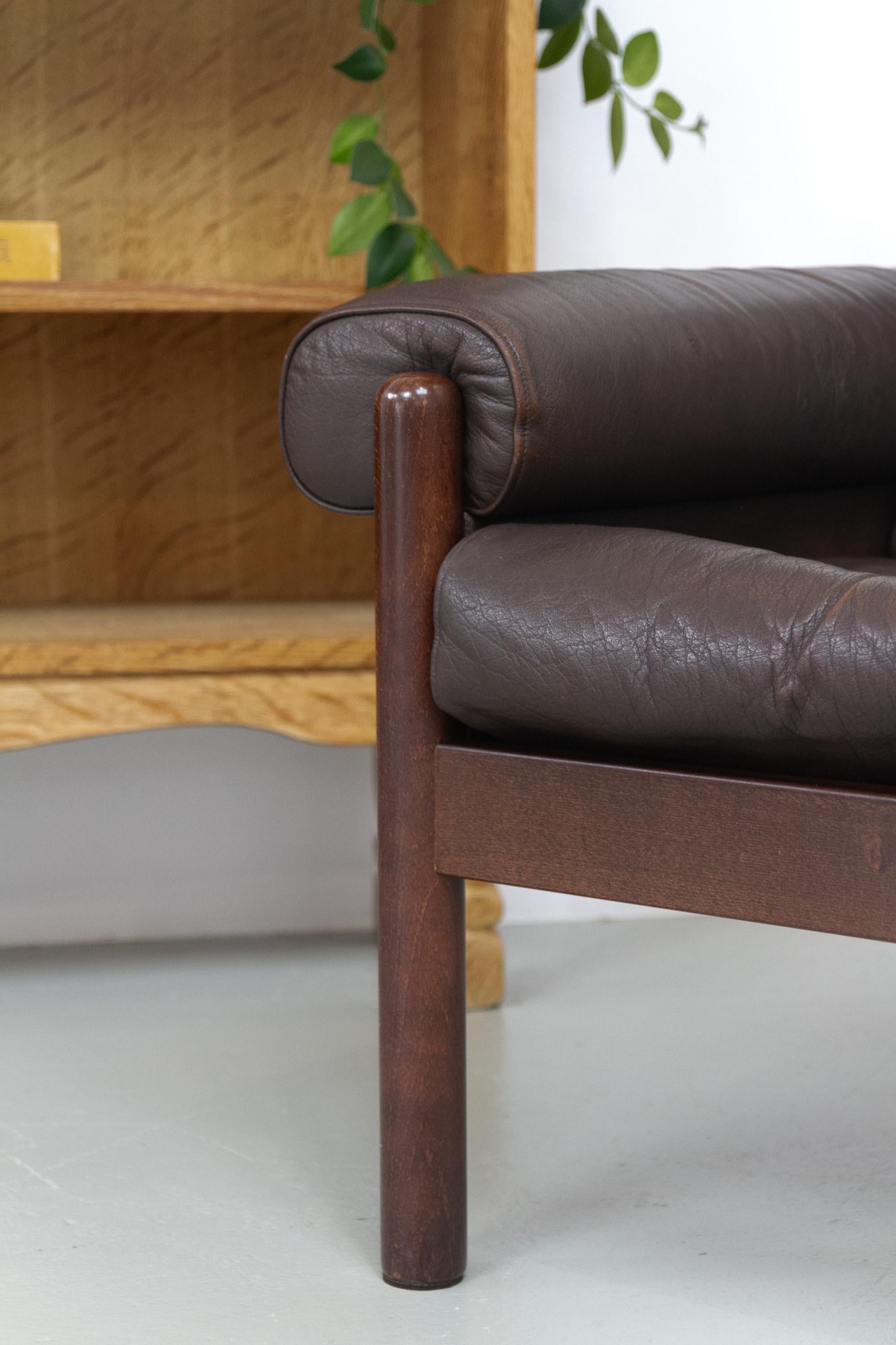 Cuir Chaise longue danoise en cuir de style Norells du milieu du siècle dernier, années 1960. en vente