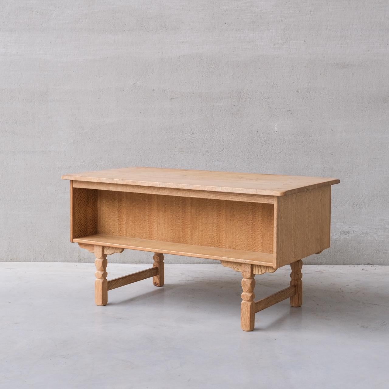 Danish Mid-Century Oak Desk attr. to Henning Kjaernulf For Sale 8