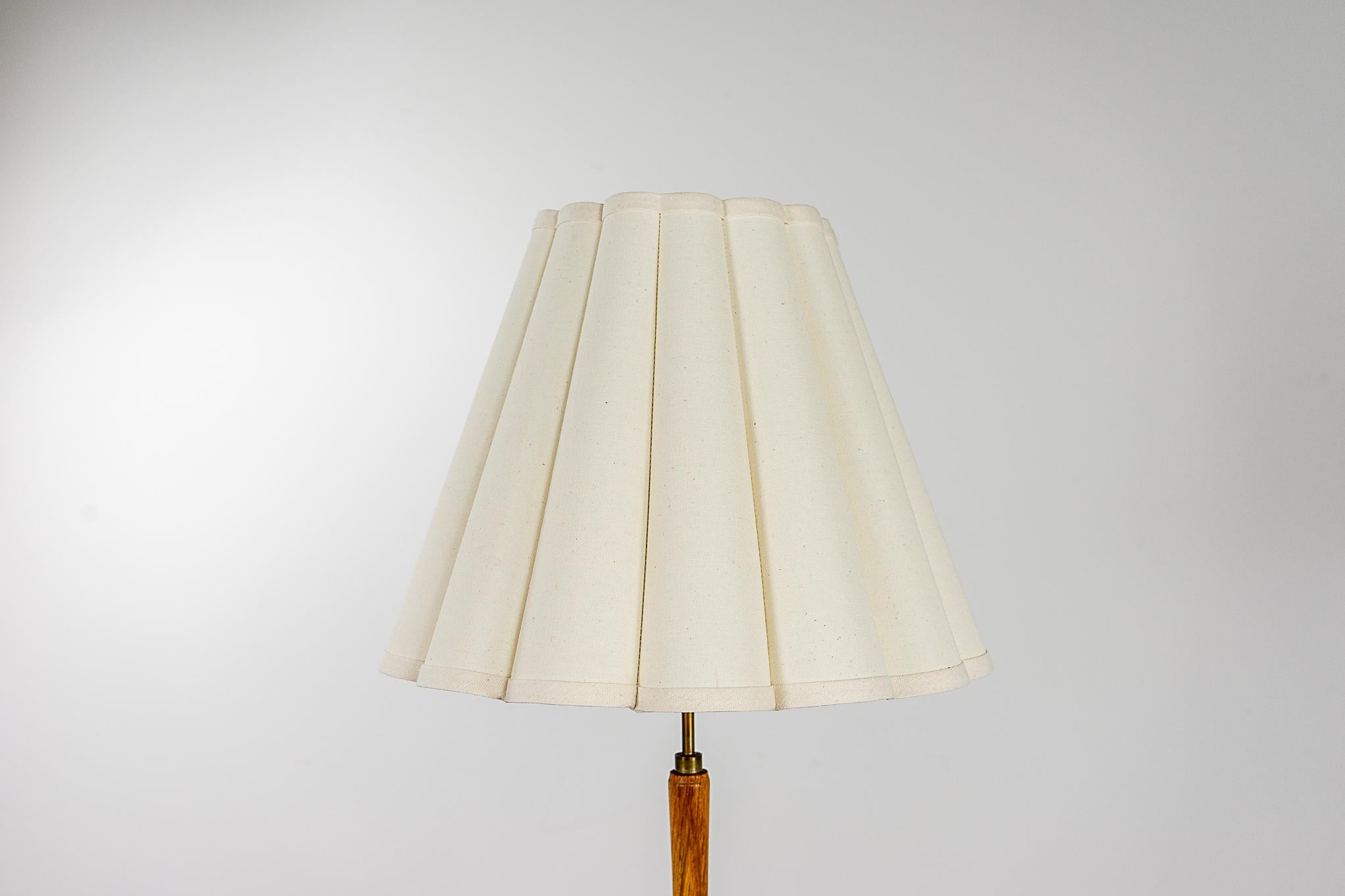 Scandinavian Modern Danish Mid-Century Oak Floor Lamp For Sale