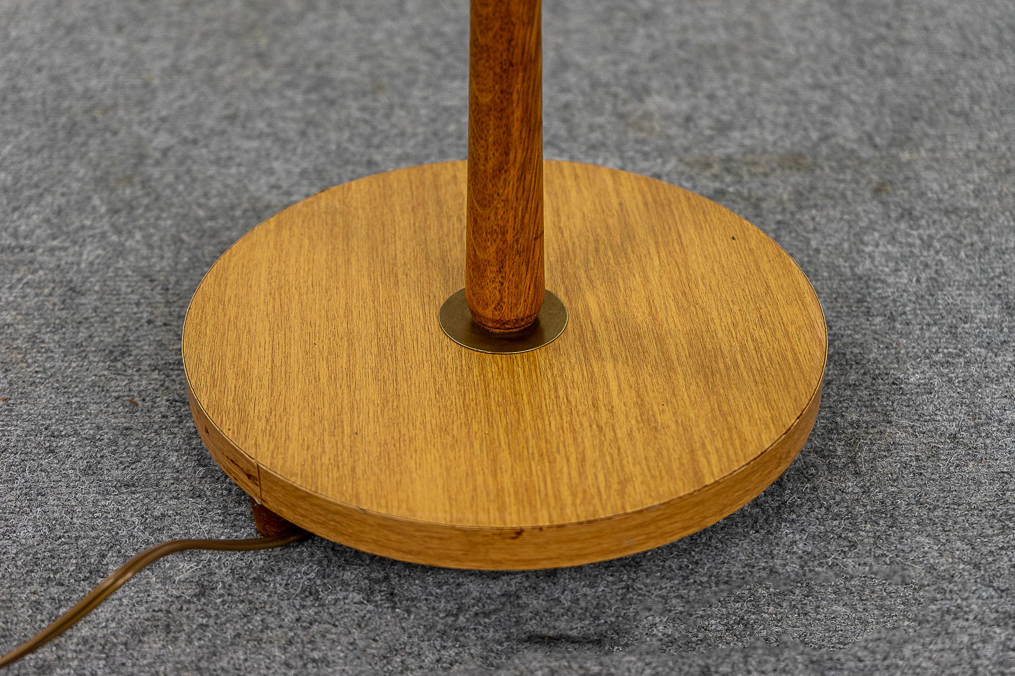 Danish Mid-Century Oak Floor Lamp For Sale 1