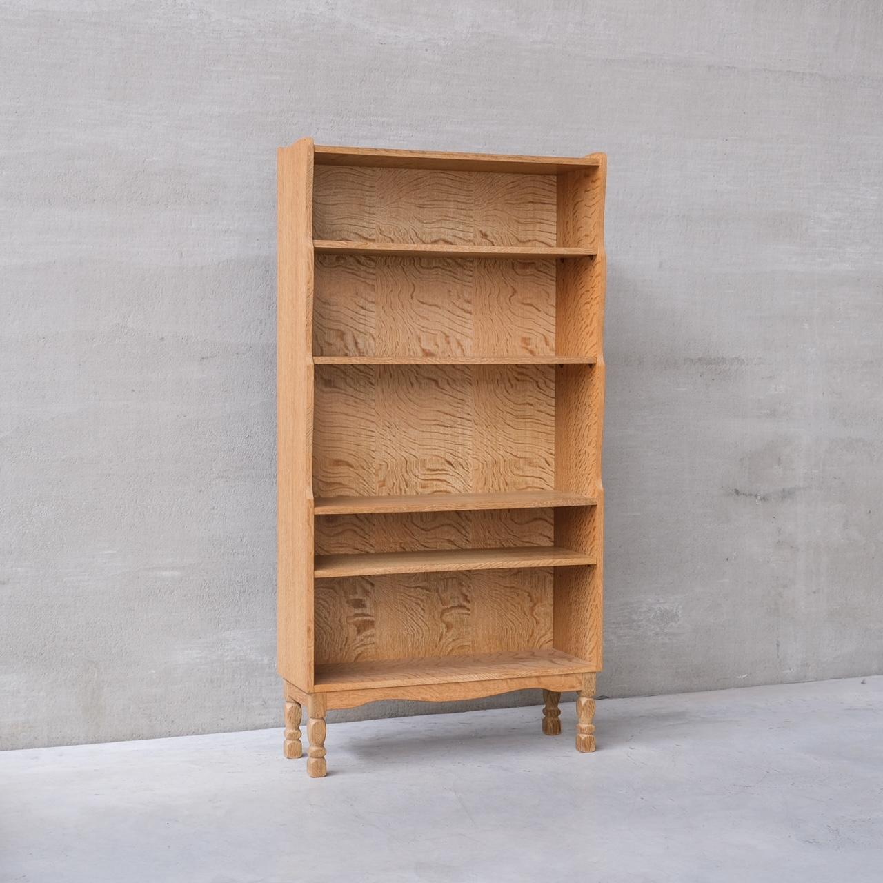 A tall open shelving attributed to Henning (Henry) Kjaernulf.

Denmark, circa 1960s.

In blonde coloured oak.

Good vintage condition.

Location: Belgium Gallery.

Dimensions: 177 H x 91 W x 30 D in cm.


