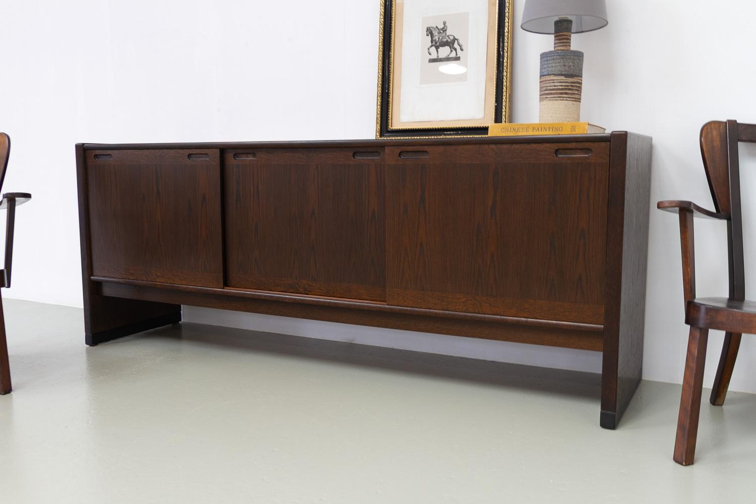 Buffet danois du milieu du siècle dernier en chêne de Skovby, années 1960. en vente 11