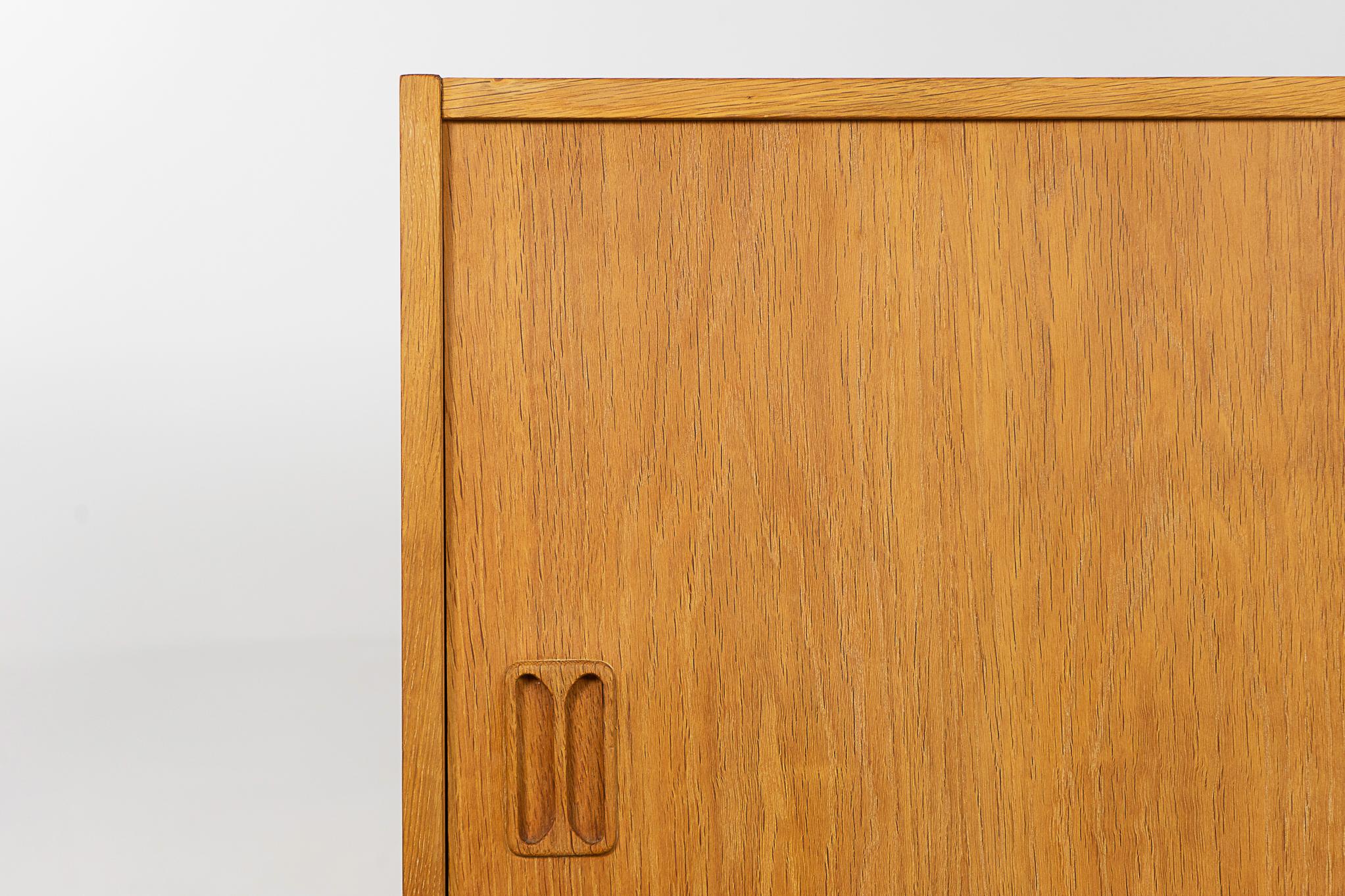 Danish Mid-Century Oak Sliding Door Cabinet by Erik Jensen In Good Condition In VANCOUVER, CA
