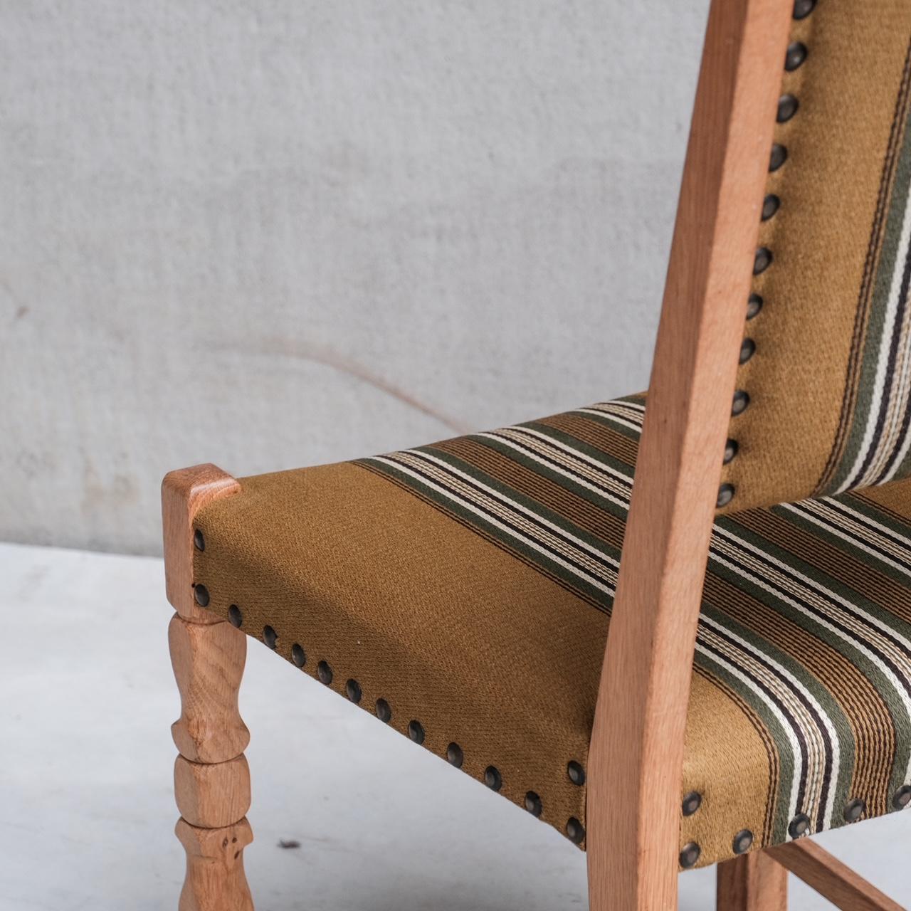 Chaises de salle à manger danoises tapissées en chêne du milieu du siècle (6) en vente 4