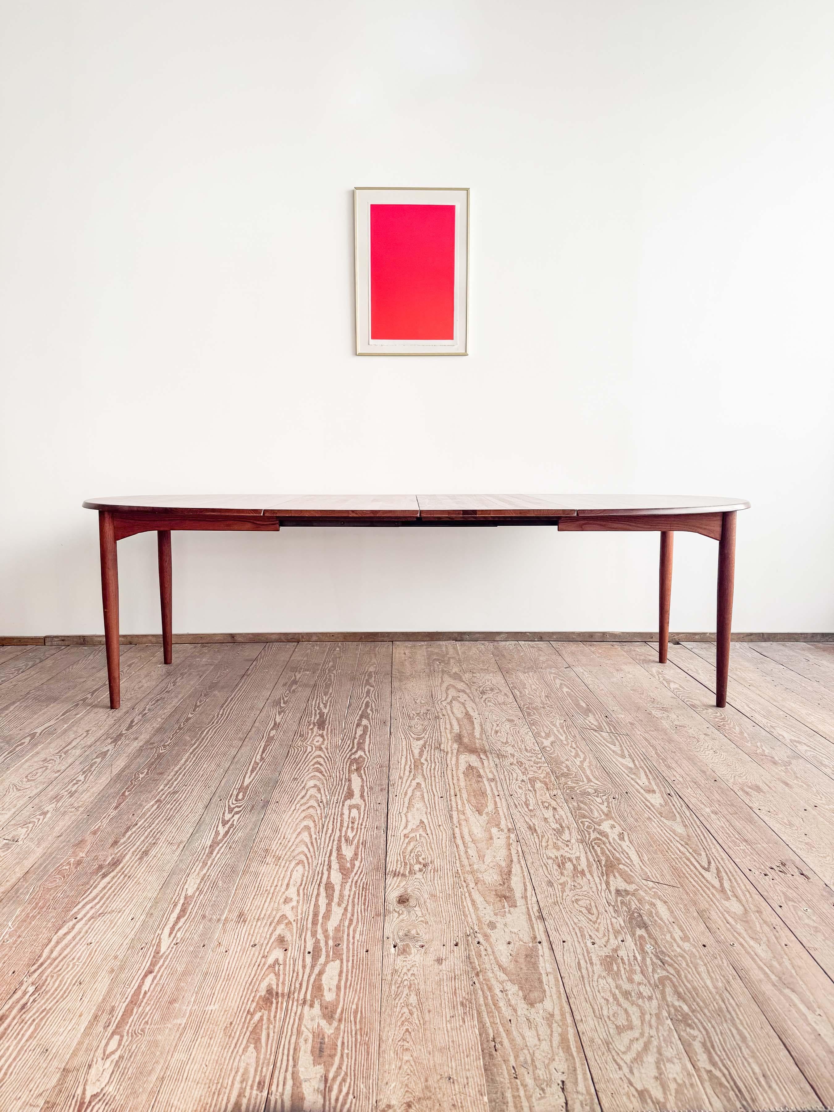 Danish Mid-Century Oval Dining Table in Teak, Extendable, Denmark, 1960s 1