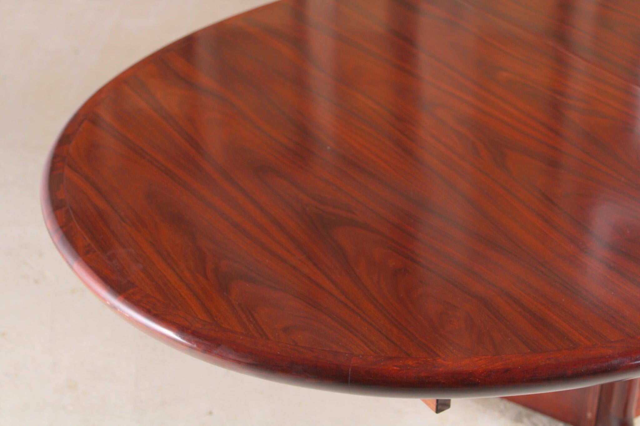 Danish Mid Century Oval Rosewood Dining Table, Circa 1970s 3