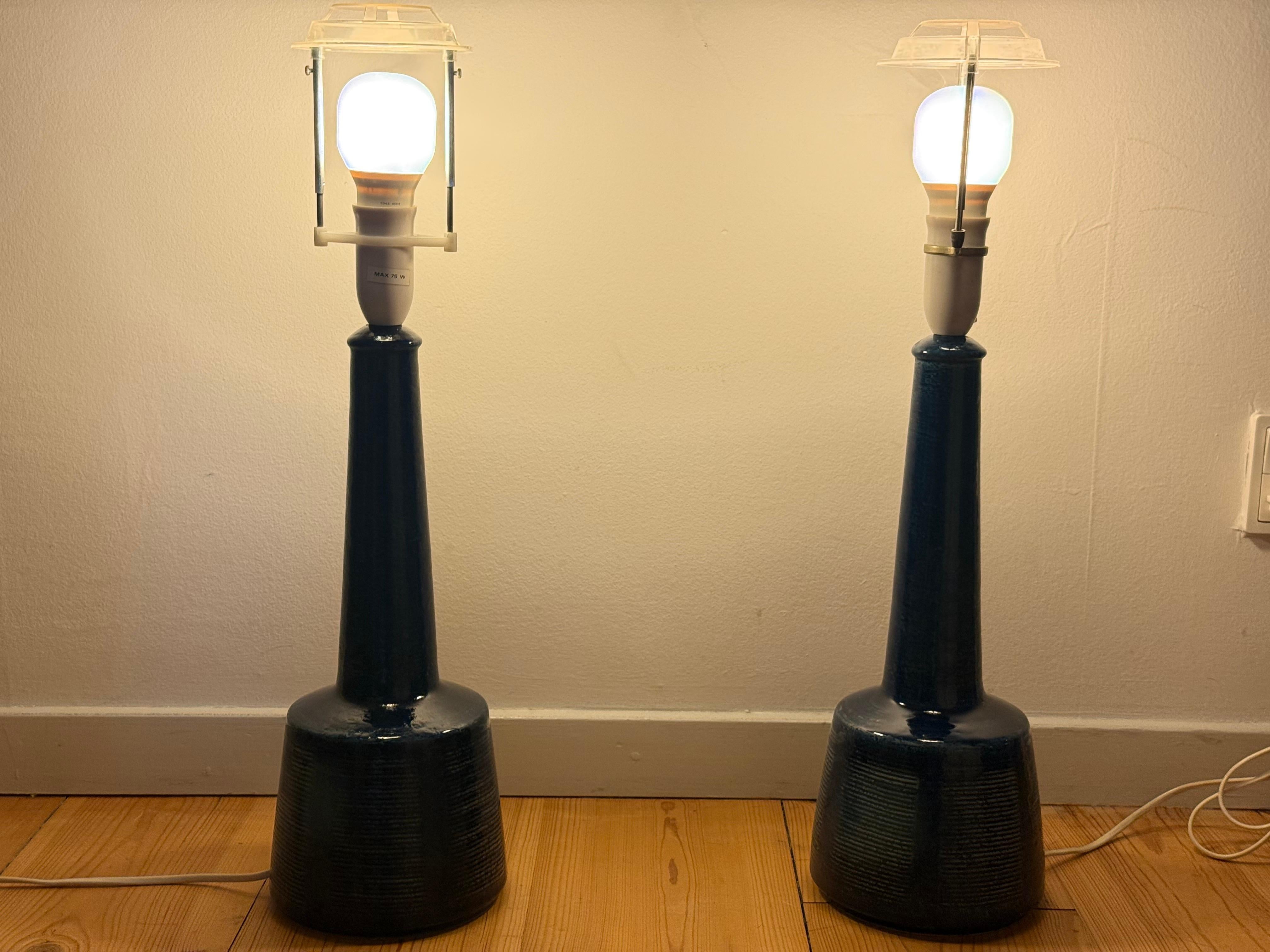 Danish Mid century pair of Table Lamps by Esben Klint for Le Klint, 1960 For Sale 6