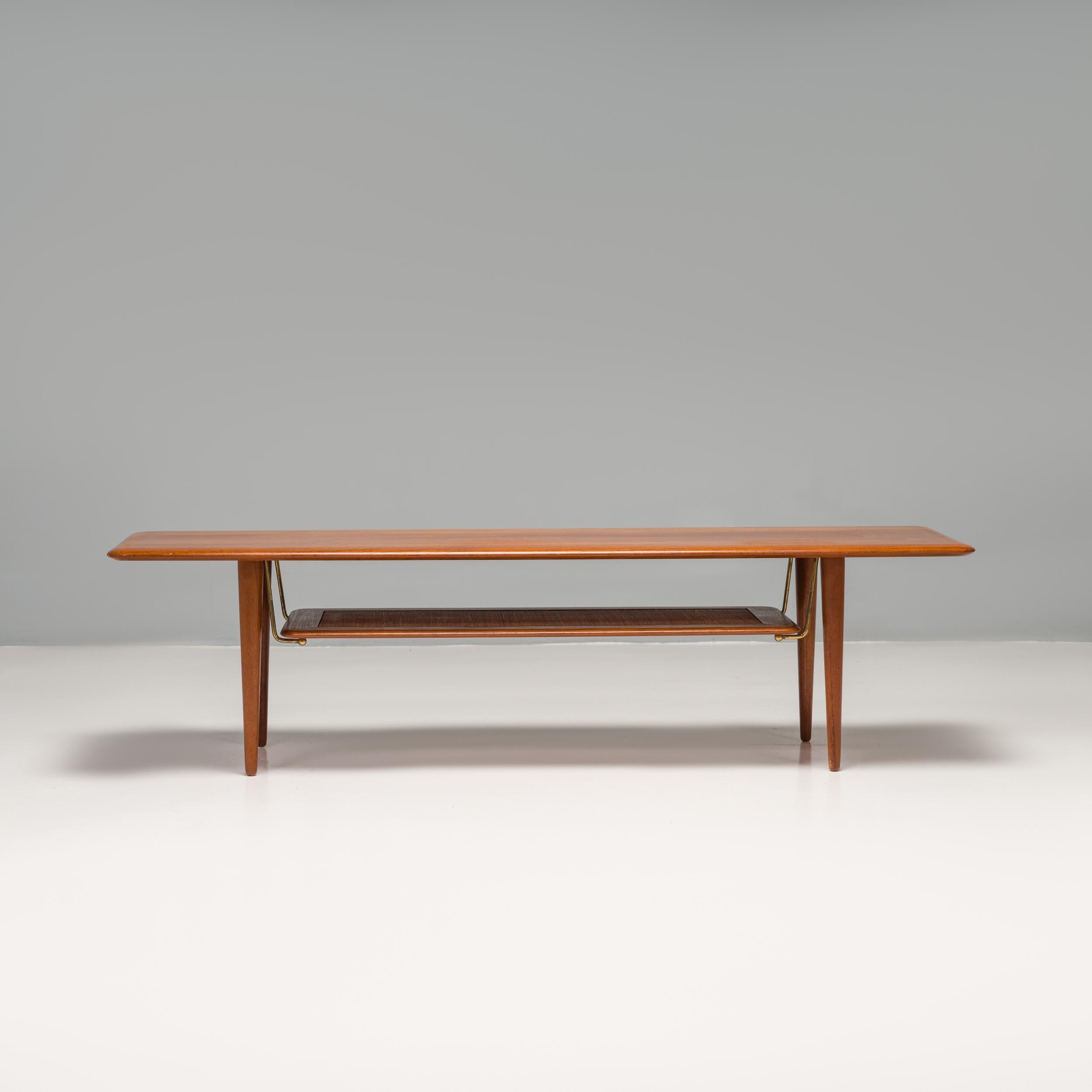 Scandinave moderne Table basse danoise du milieu du siècle FD-516 de Peter Hvidt & Orla Molgaard-Nielsen en vente