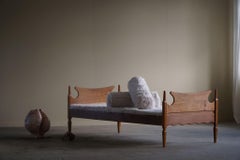 Danish Mid-Century "Razorblade" Bed in Oak, Made by Henning Kjærnulf, 1960s