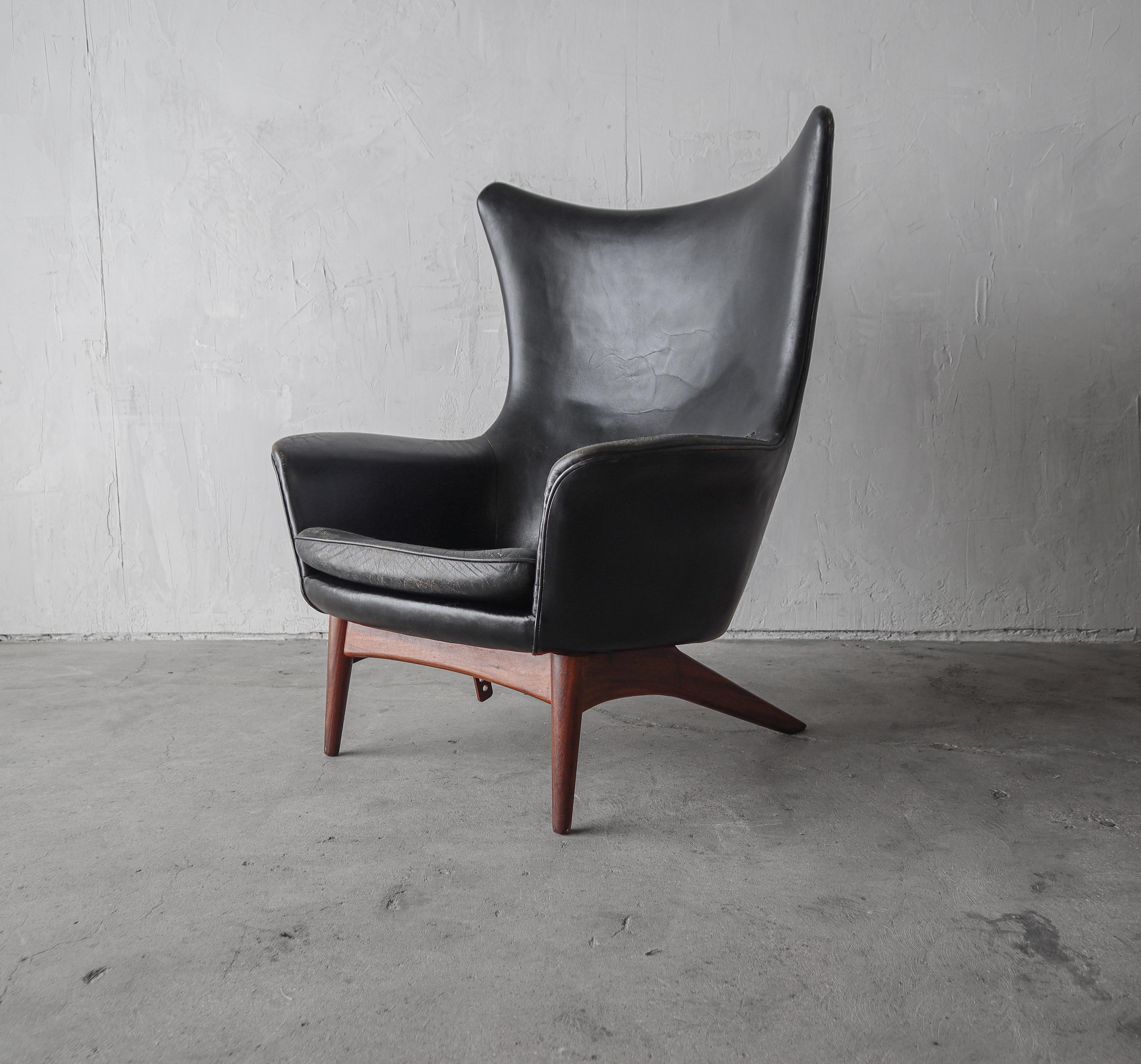 Mid-Century Modern Danish Mid Century Reclining Lounge Chair by HW Klein for Bramin For Sale