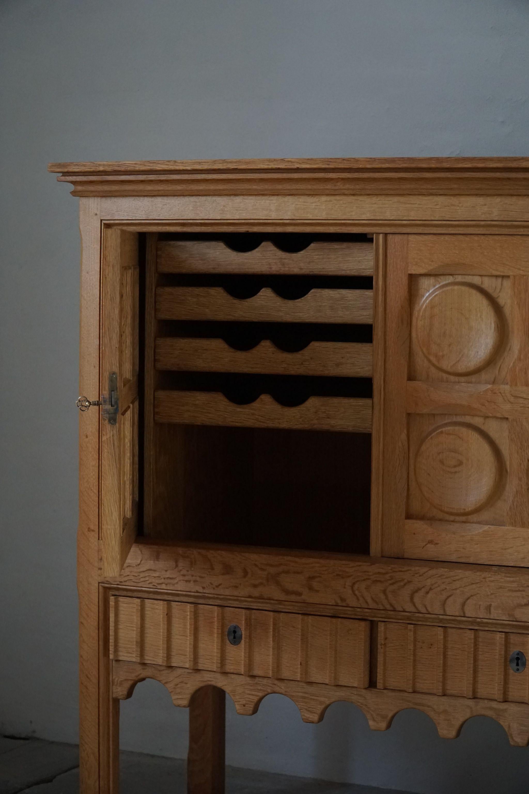 Danish Mid Century Rectangular Brutalist Sideboard, Made in Oak, ca 1950s 9