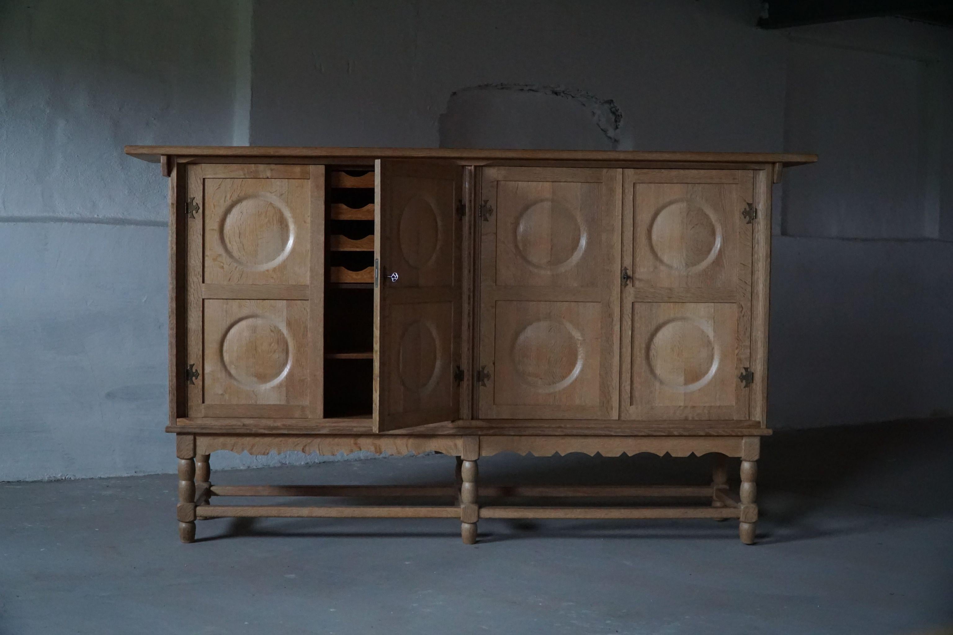 Danish Mid Century Rectangular Brutalist Sideboard, Made in Solid Oak, 1950s In Good Condition In Odense, DK