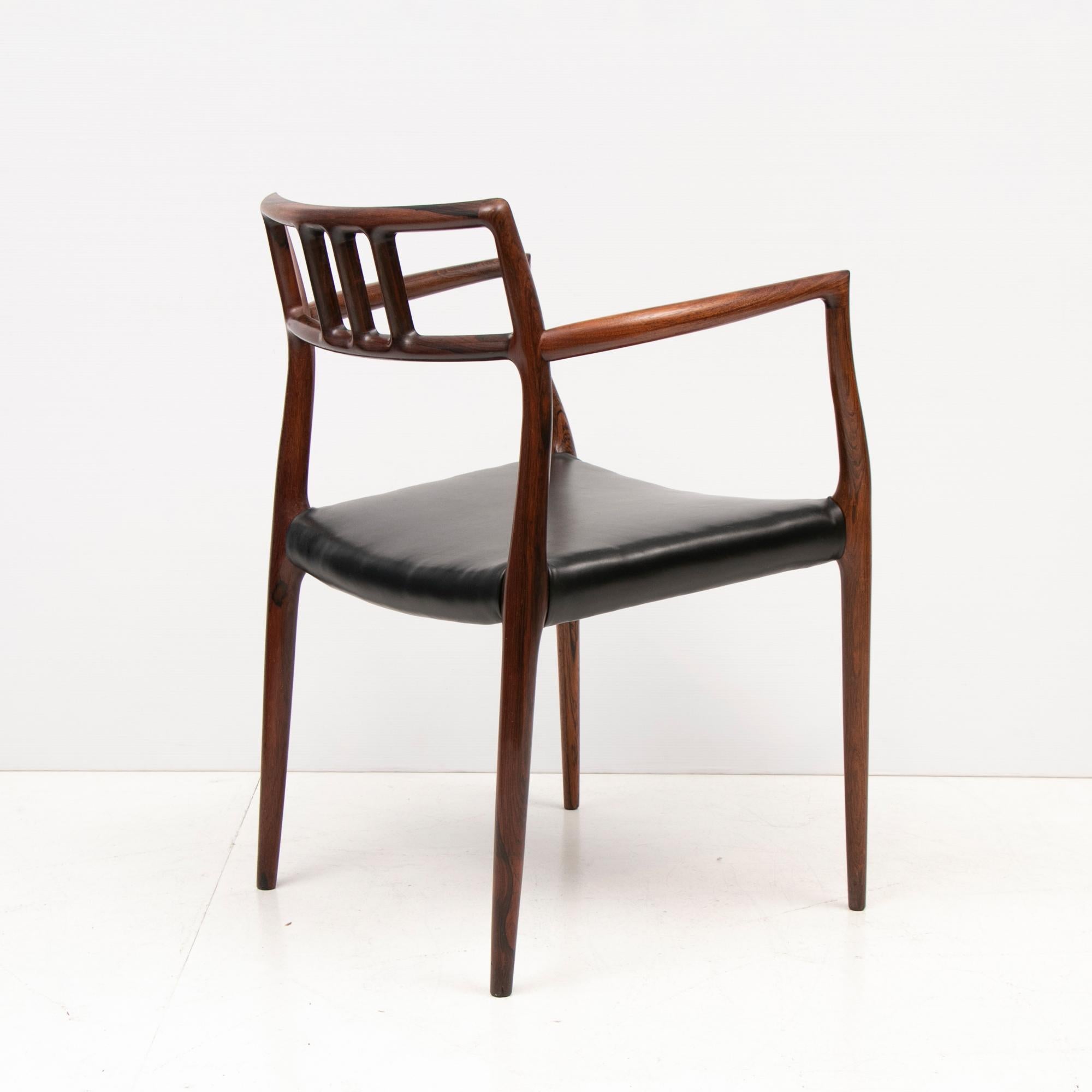Danish Midcentury Rosewood and Leather Armchair Model 64 by Niels O. Møller In Good Condition For Sale In Farnham, Surrey