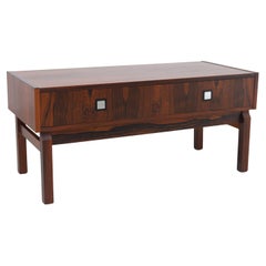Commodes et coffres à tiroirs