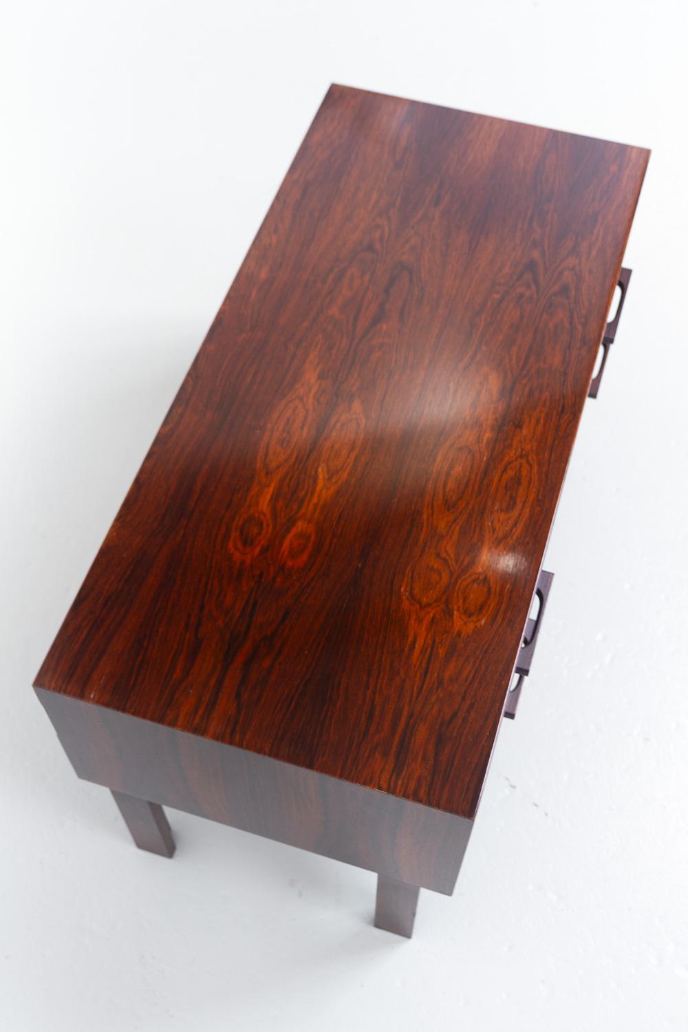 Commode en palissandre danoise du milieu du siècle par Kai Kristiansen pour FM, années 1960. en vente 7