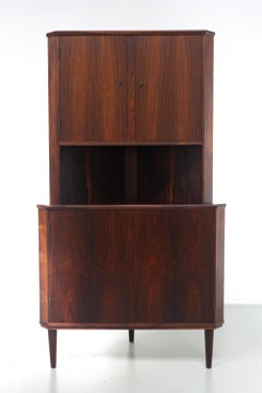 Mobile angolare danese di metà secolo in palissandro, anni '60.