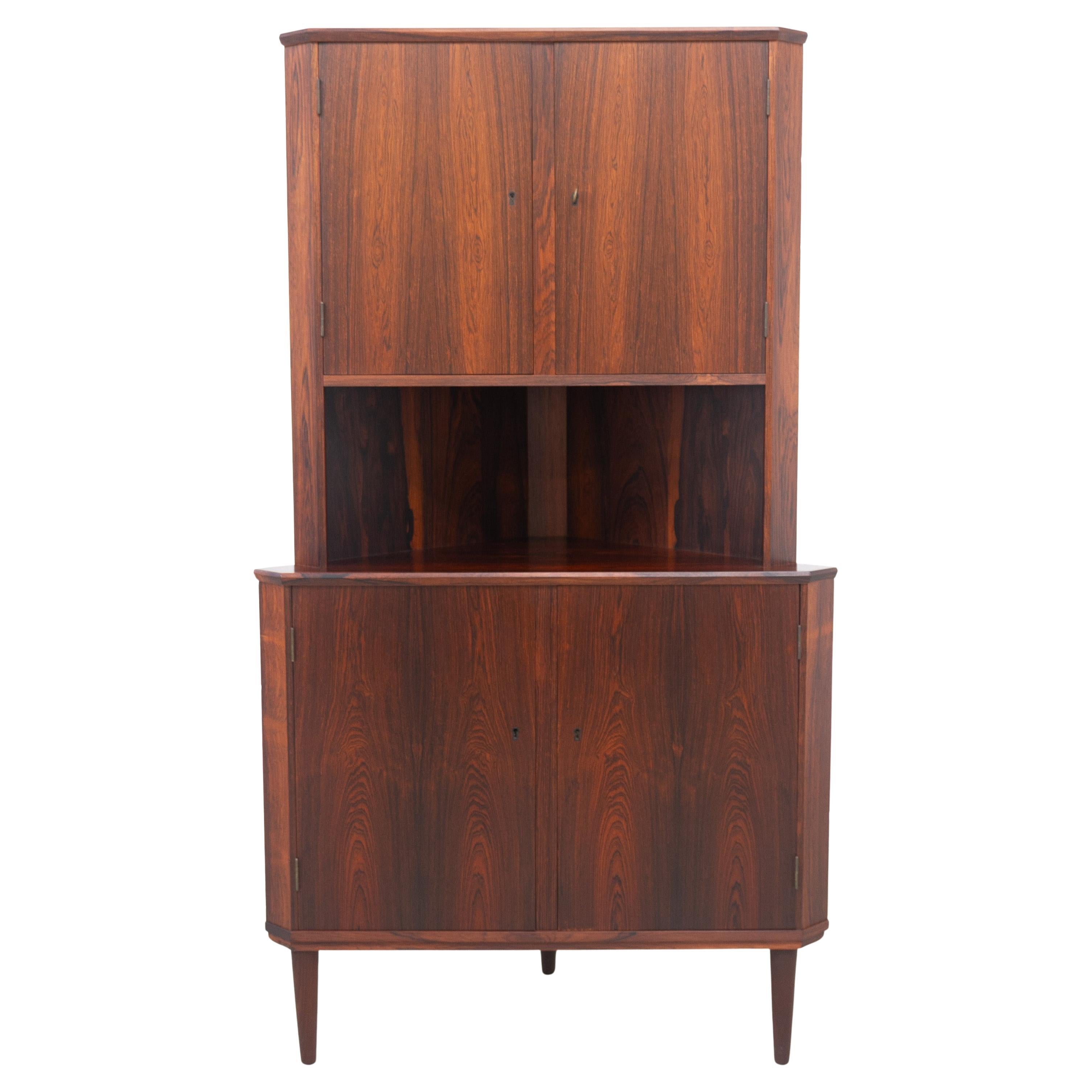 Danish Mid-Century Rosewood Corner Cabinet, 1960s. in vendita