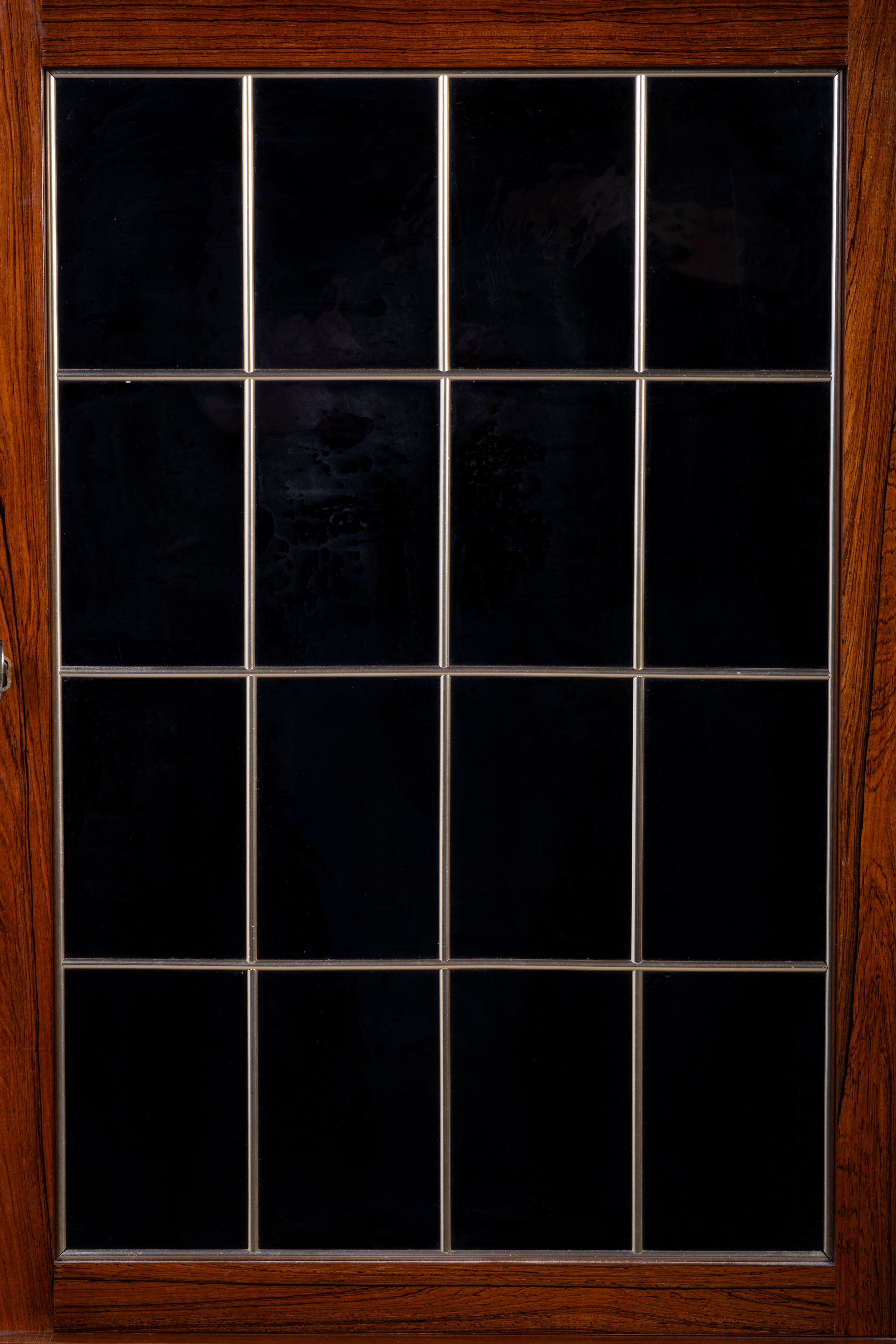 Palissandro Mobile angolare / mobile bar danese in palissandro della metà del secolo scorso, anni '60 in vendita