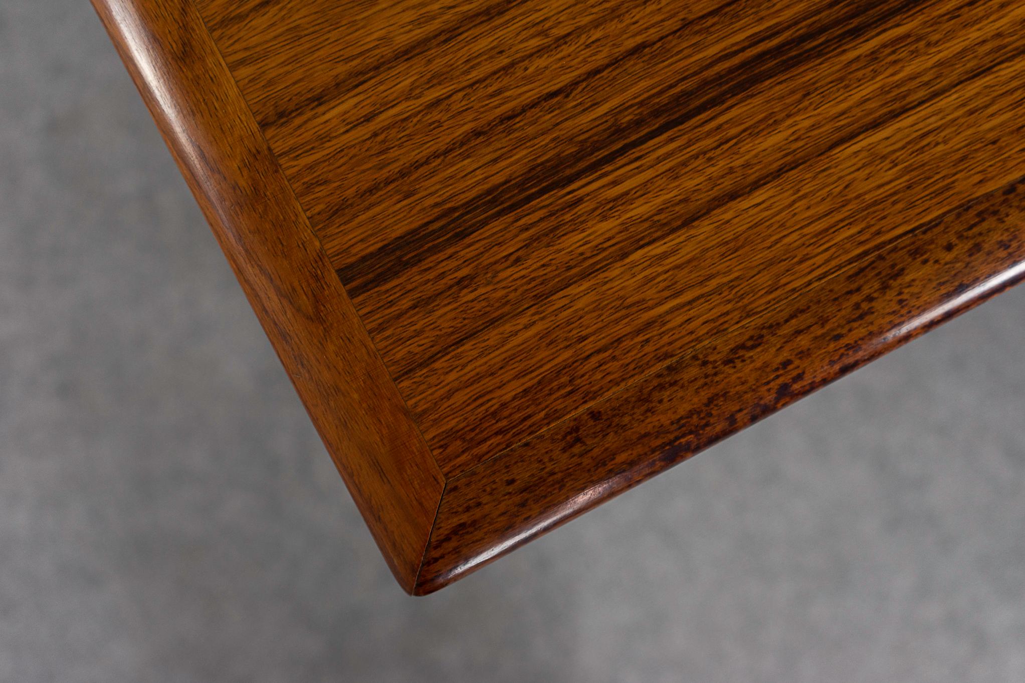 Danish Mid-Century Rosewood Desk by H. Sigh & Son In Good Condition For Sale In VANCOUVER, CA