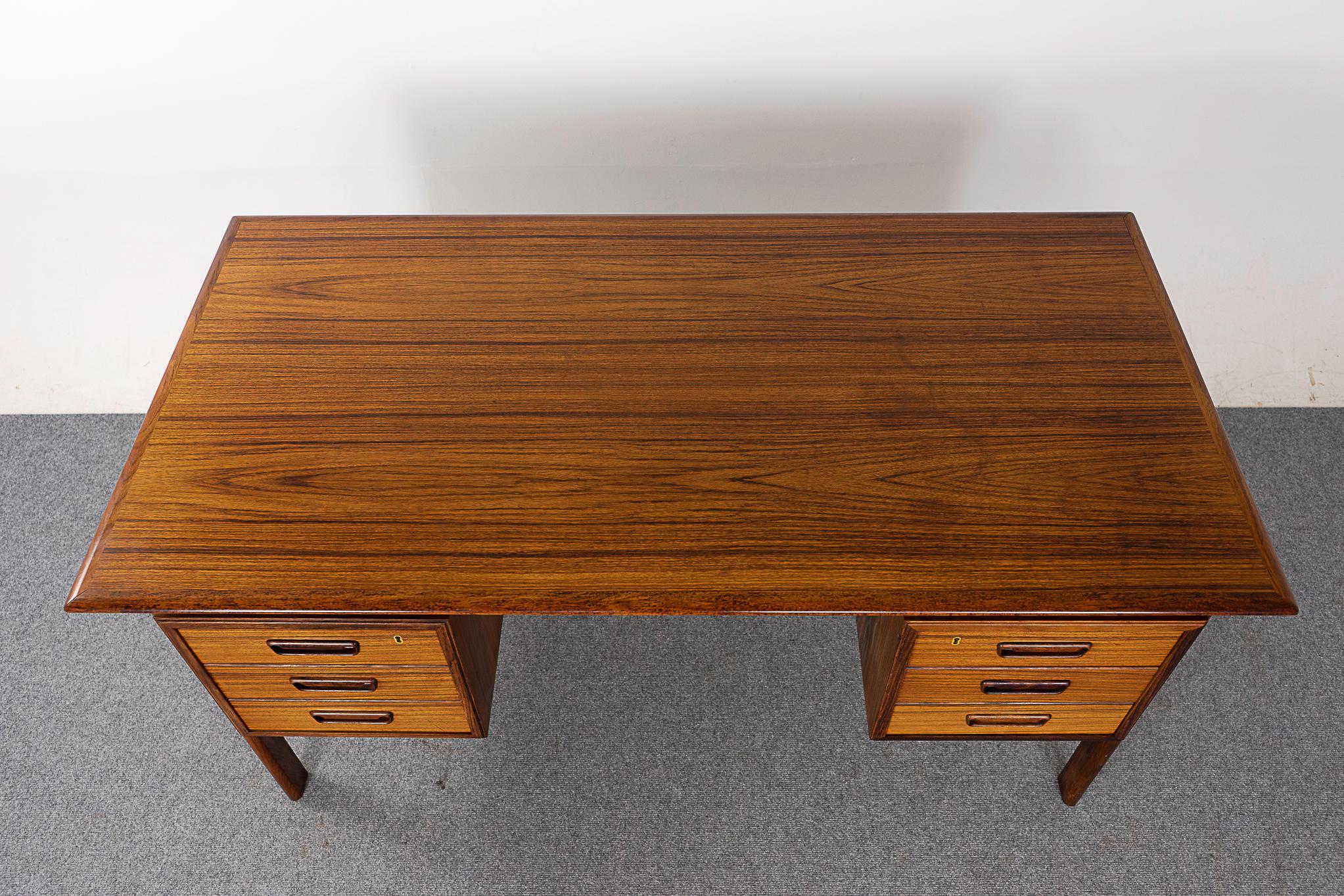 Danish Mid-Century Rosewood Desk by H. Sigh & Son For Sale 1