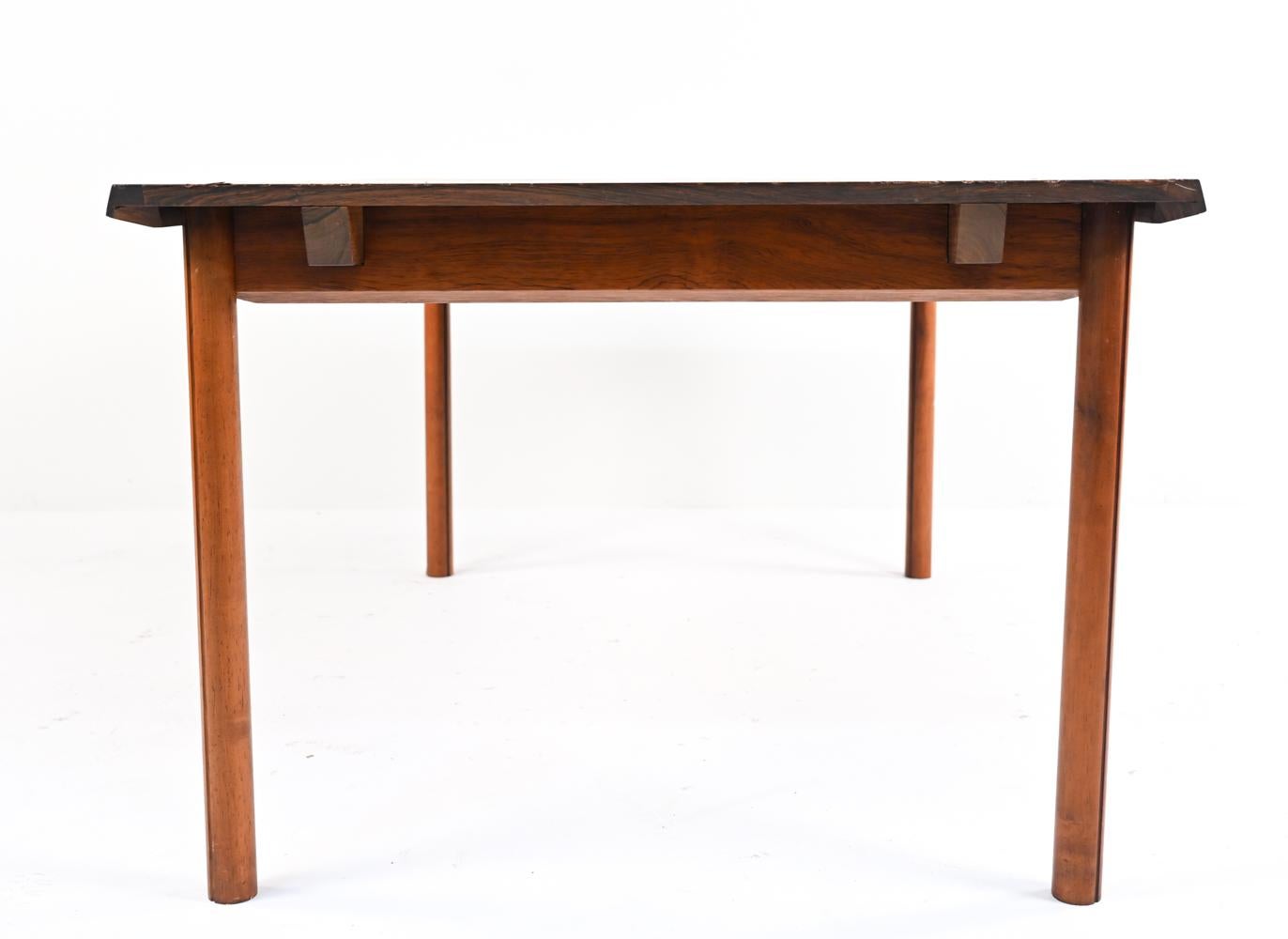 Table de salle à manger à rallonge danoise du milieu du siècle en bois de rose par France & Son en vente 7